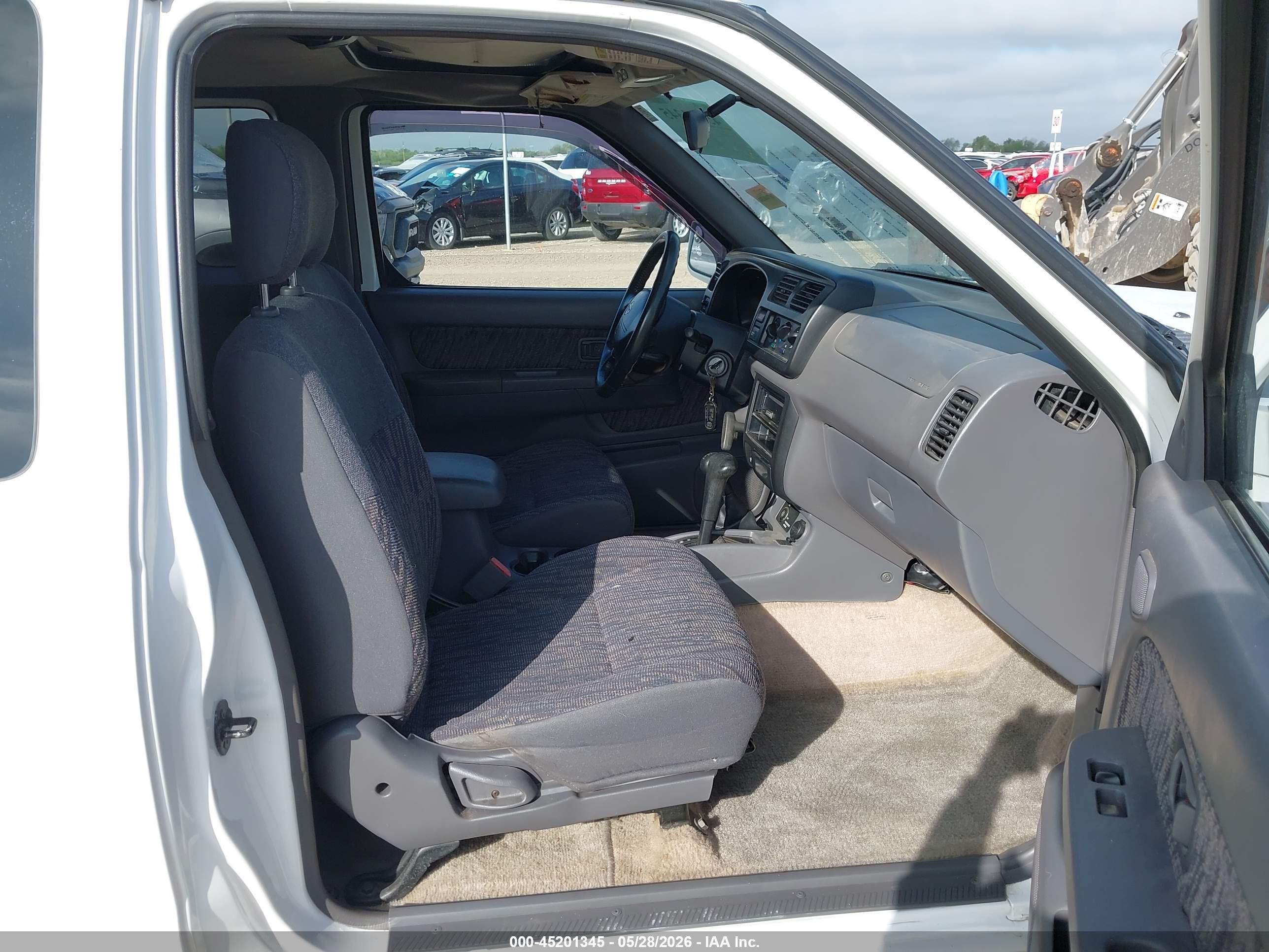 2000 Nissan Frontier Se-v6/xe-v6 White vin: 1N6ED26Y6YC369326