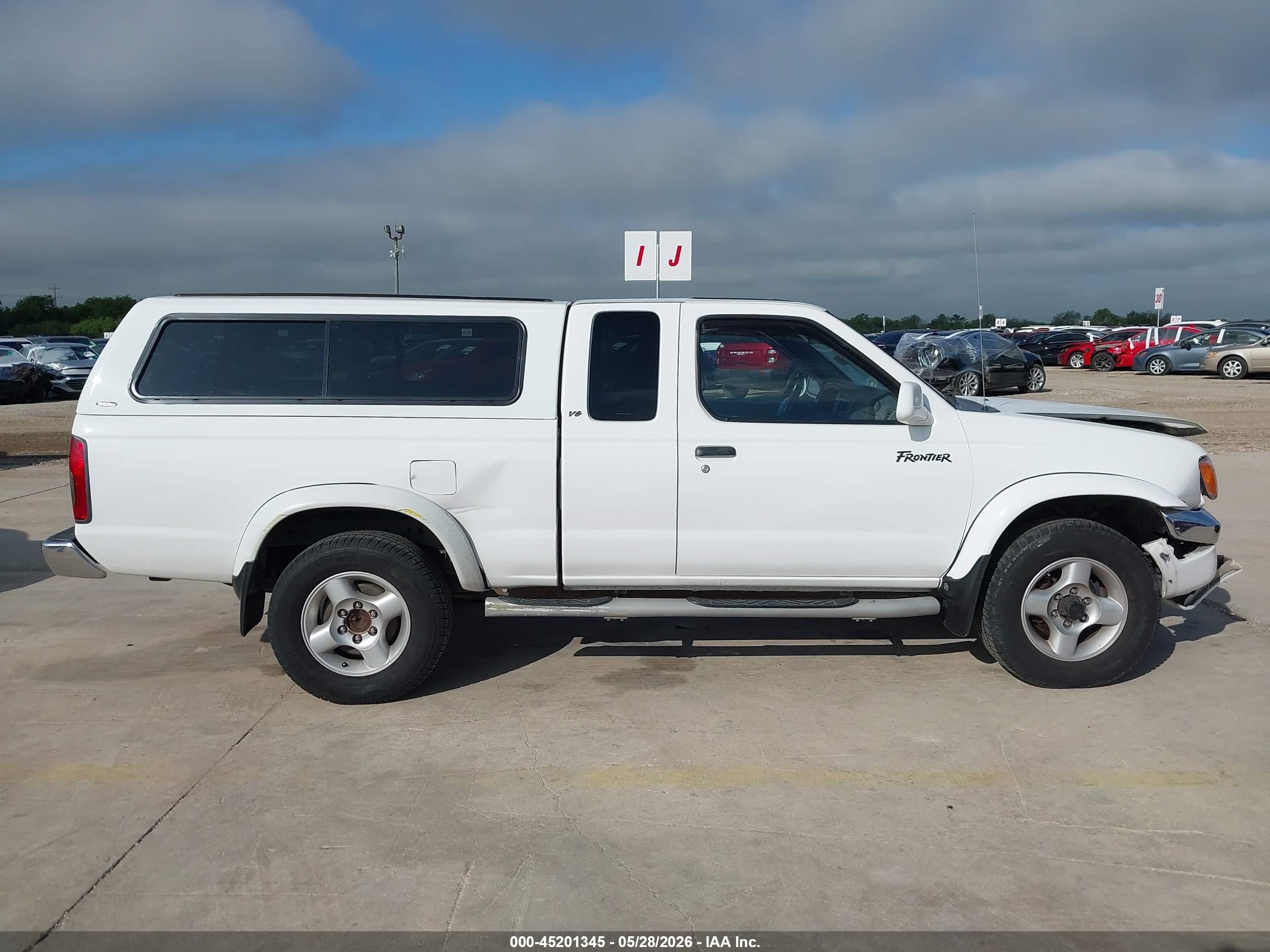 2000 Nissan Frontier Se-v6/xe-v6 White vin: 1N6ED26Y6YC369326