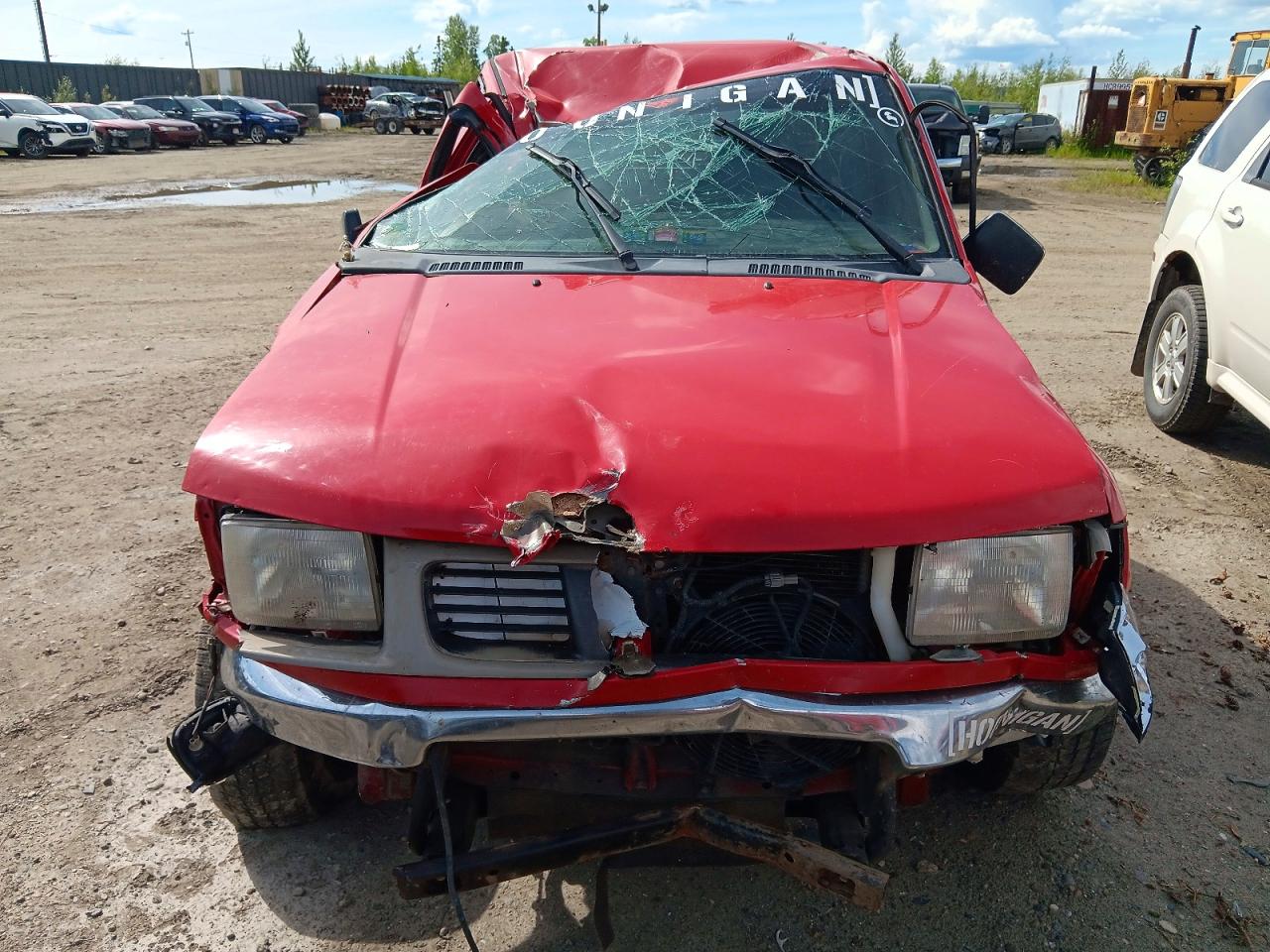 2000 Nissan Frontier Xe-v6 Red vin: 1N6ED26Y6YC429573