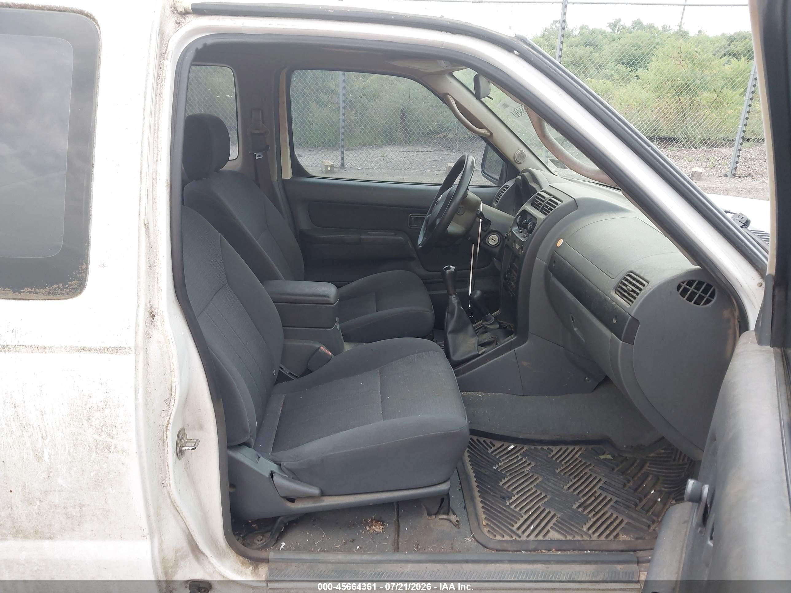 2004 Nissan Frontier Xe-v6 White vin: 1N6ED26Y74C449745