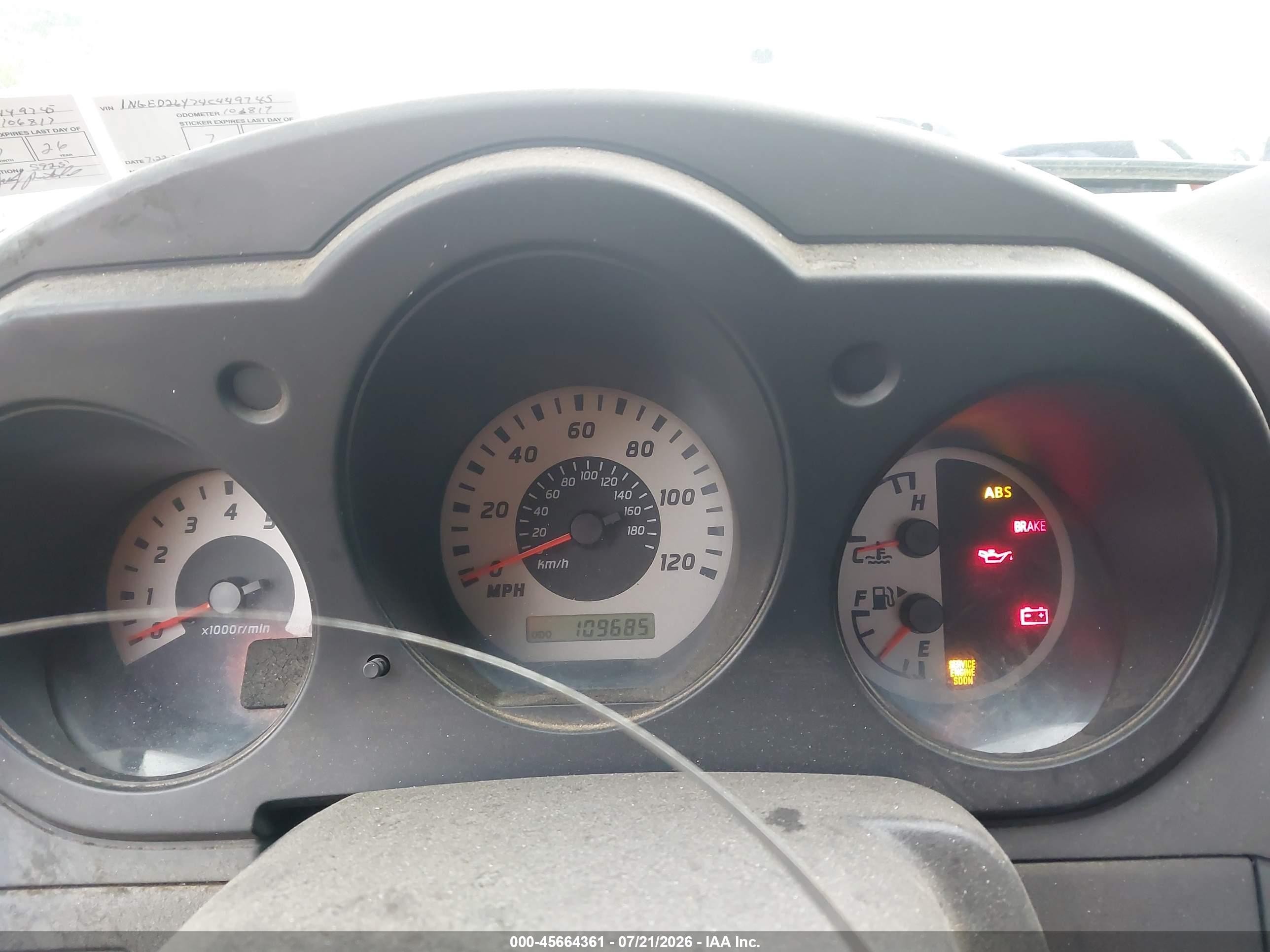 2004 Nissan Frontier Xe-v6 White vin: 1N6ED26Y74C449745