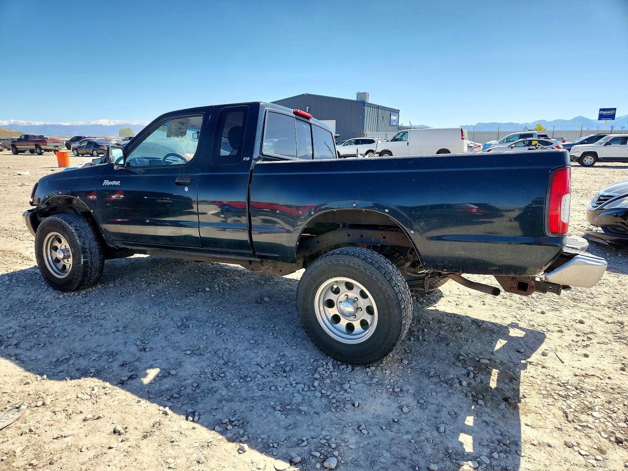 1999 Nissan Frontier Xe-v6 Green vin: 1N6ED26Y7XC324359