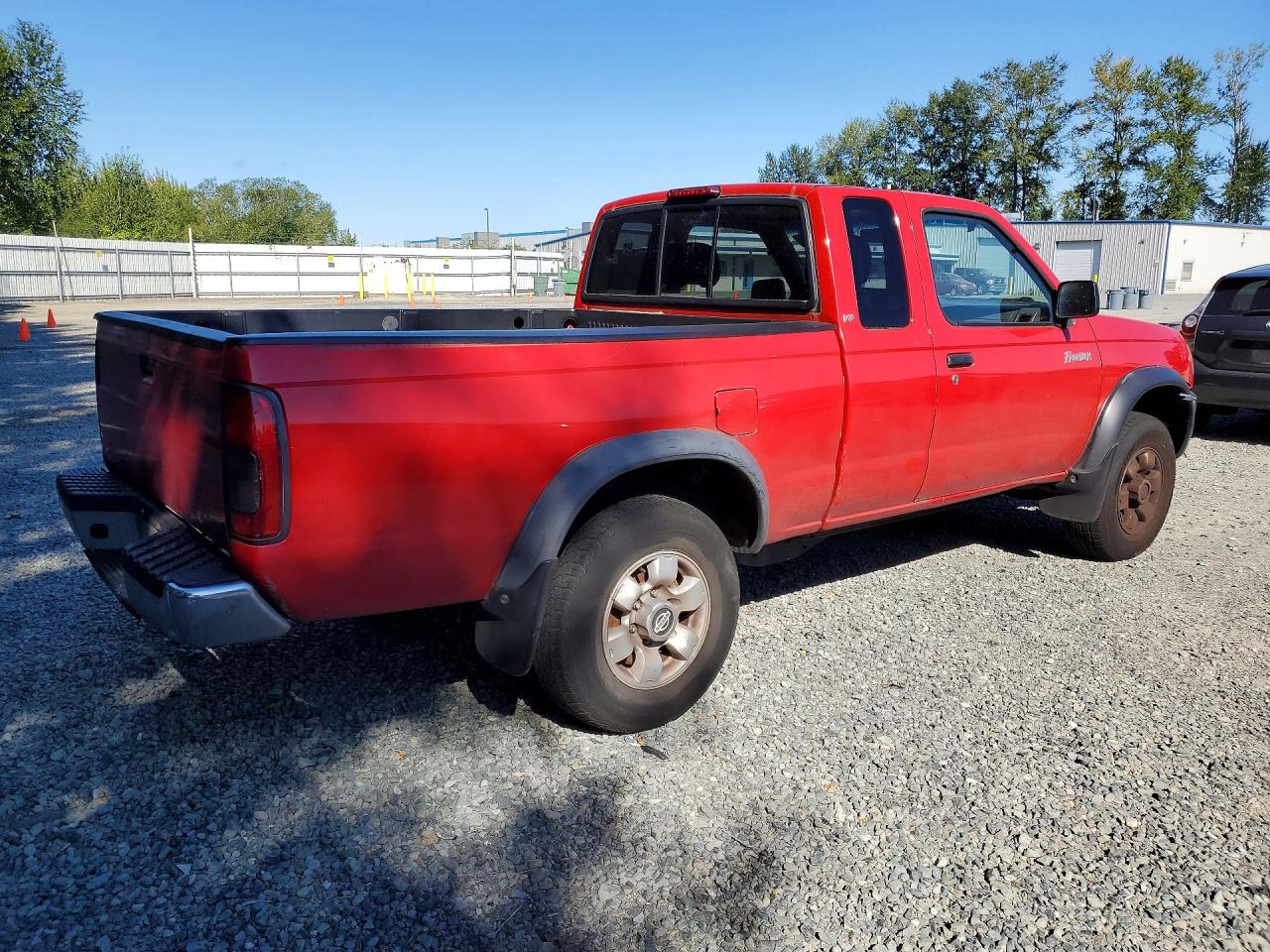 2000 Nissan Frontier Xe-v6 Red vin: 1N6ED26Y7YC331927