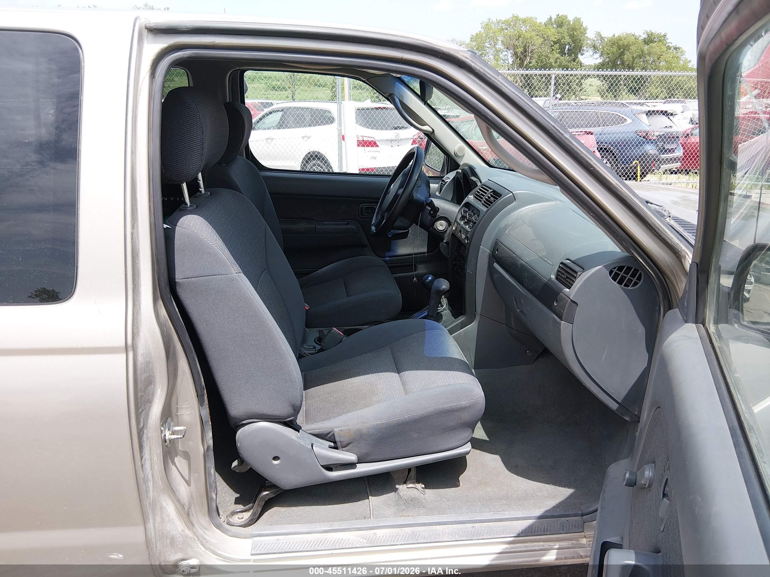 2003 Nissan Frontier Xe-v6 Burgundy vin: 1N6ED26YX3C424756