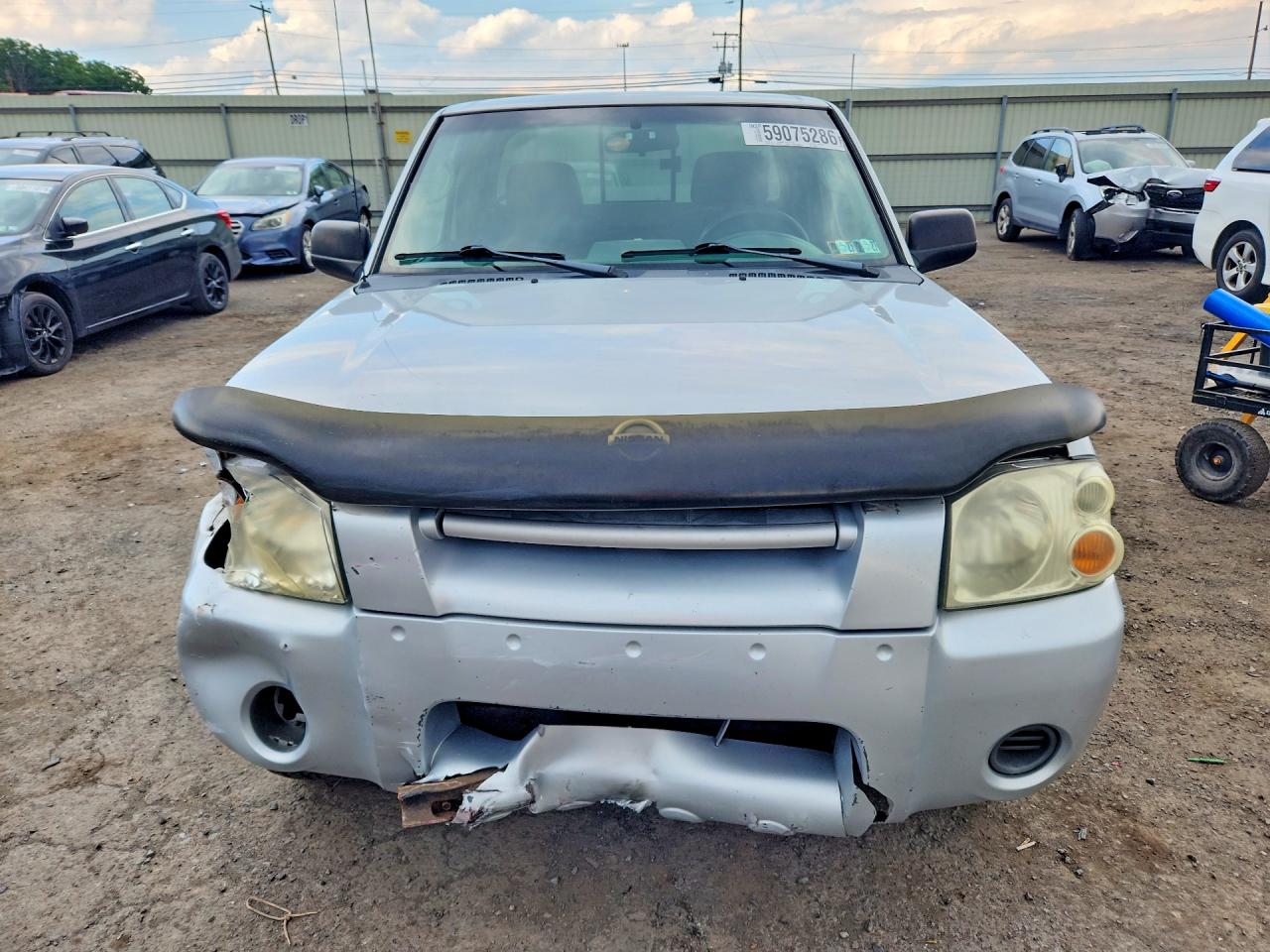 2003 Nissan Frontier Xe-v6 Серебряный vin: 1N6ED26YX3C456087