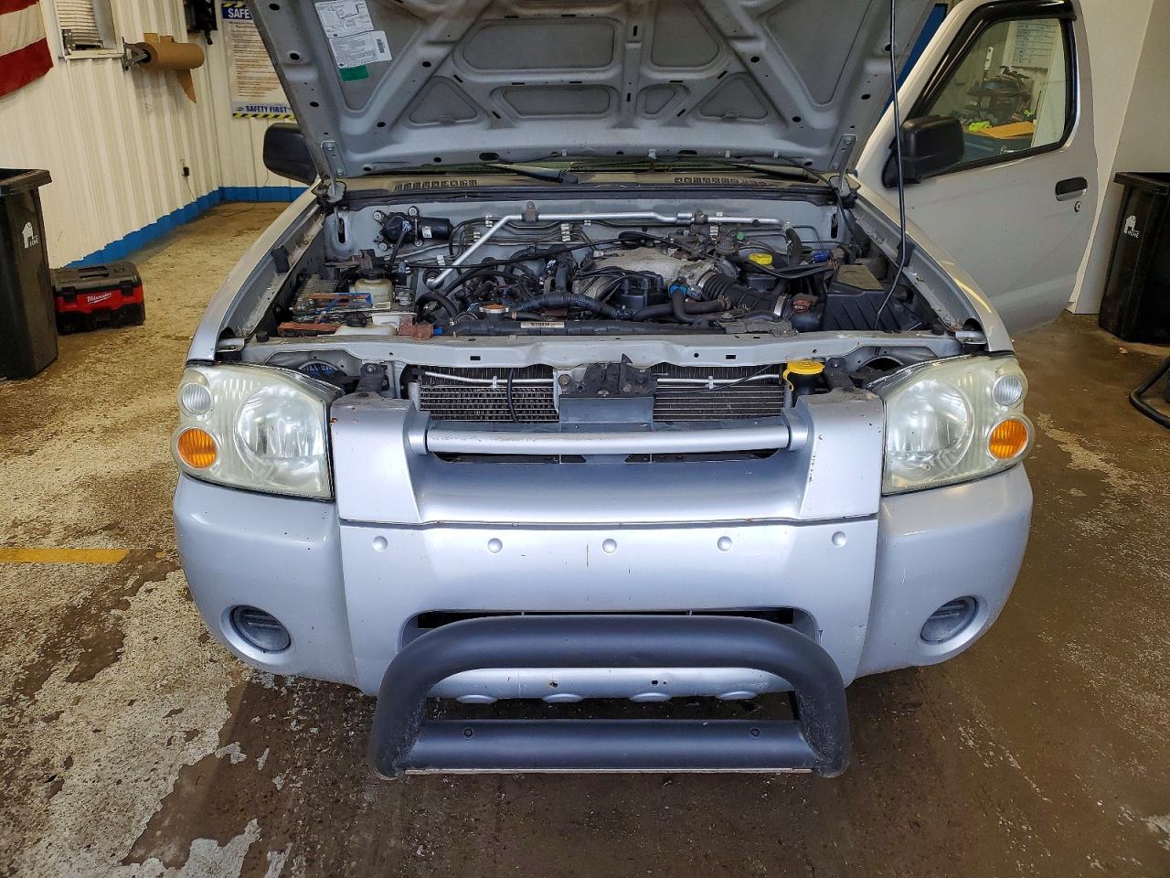 2004 Nissan Frontier King Cab Xe V6 Silver vin: 1N6ED26YX4C445690