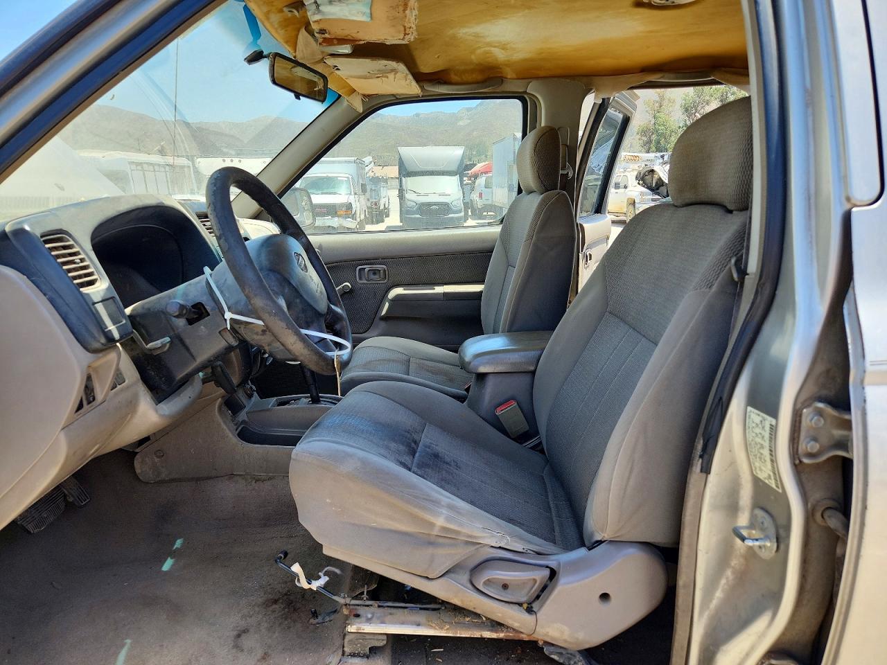 2001 Nissan Frontier Xe Silver vin: 1N6ED27T01C355110