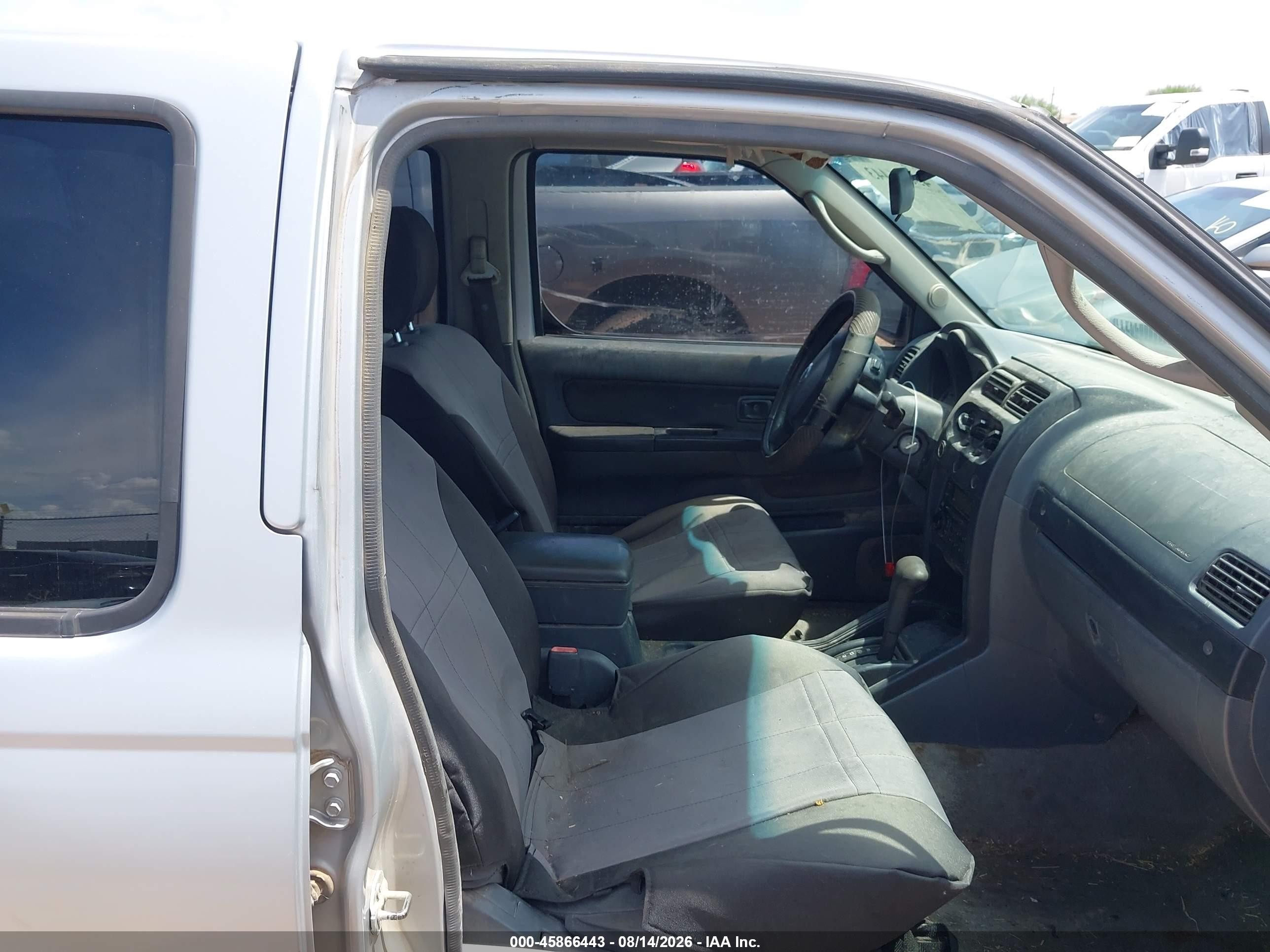 2004 Nissan Frontier Xe-v6 Серебряный vin: 1N6ED27T04C417545