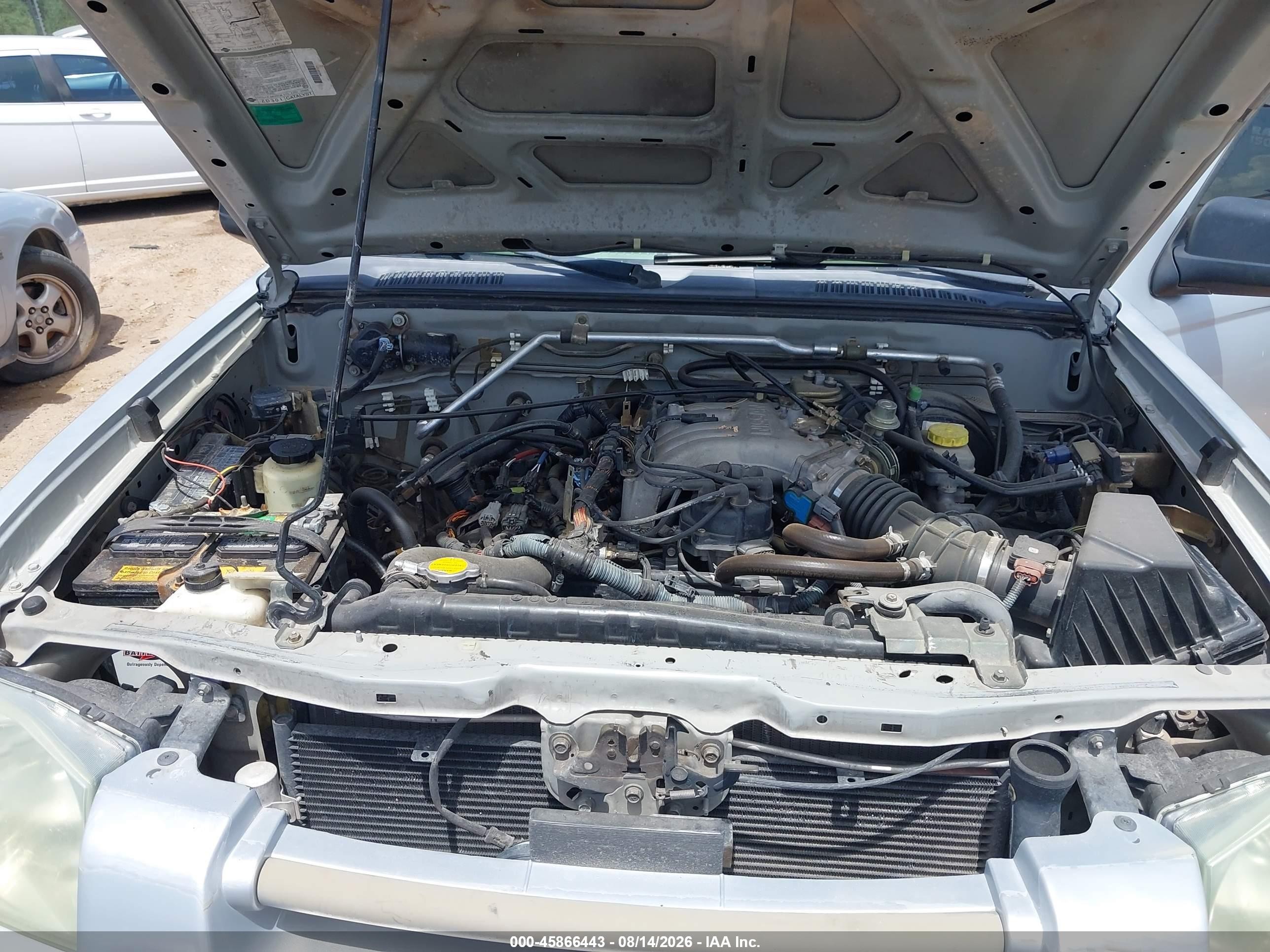 2004 Nissan Frontier Xe-v6 Серебряный vin: 1N6ED27T04C417545