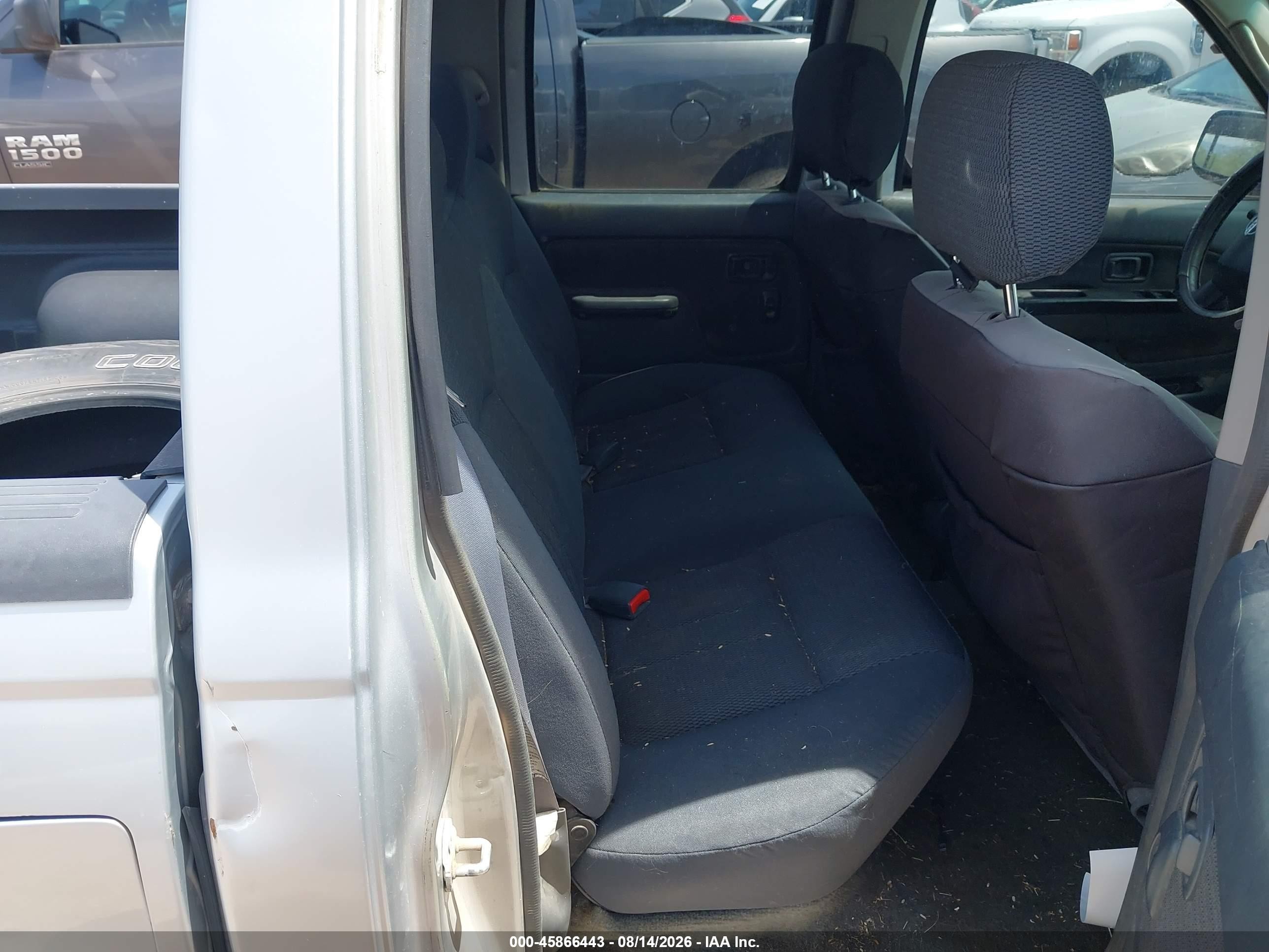 2004 Nissan Frontier Xe-v6 Silver vin: 1N6ED27T04C417545
