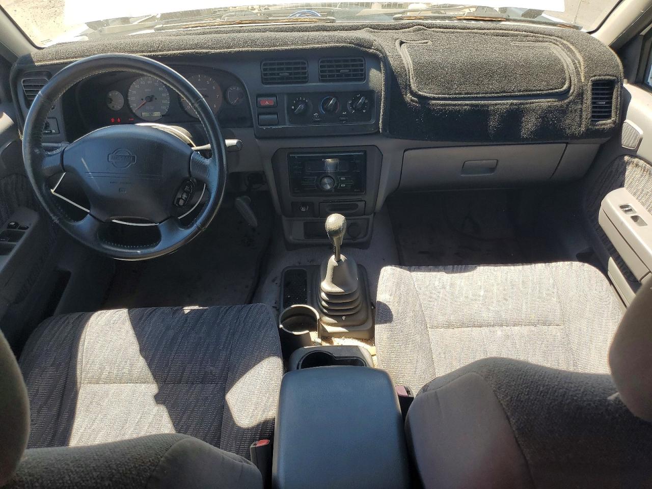 2000 Nissan Frontier Crew Cab Xe/crew Cab Se White vin: 1N6ED27T0YC316320