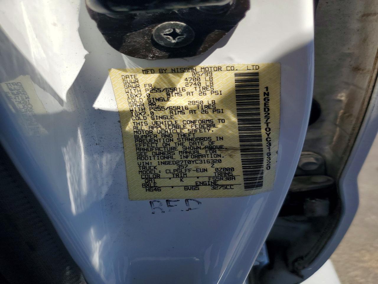 2000 Nissan Frontier Crew Cab Xe/crew Cab Se White vin: 1N6ED27T0YC316320