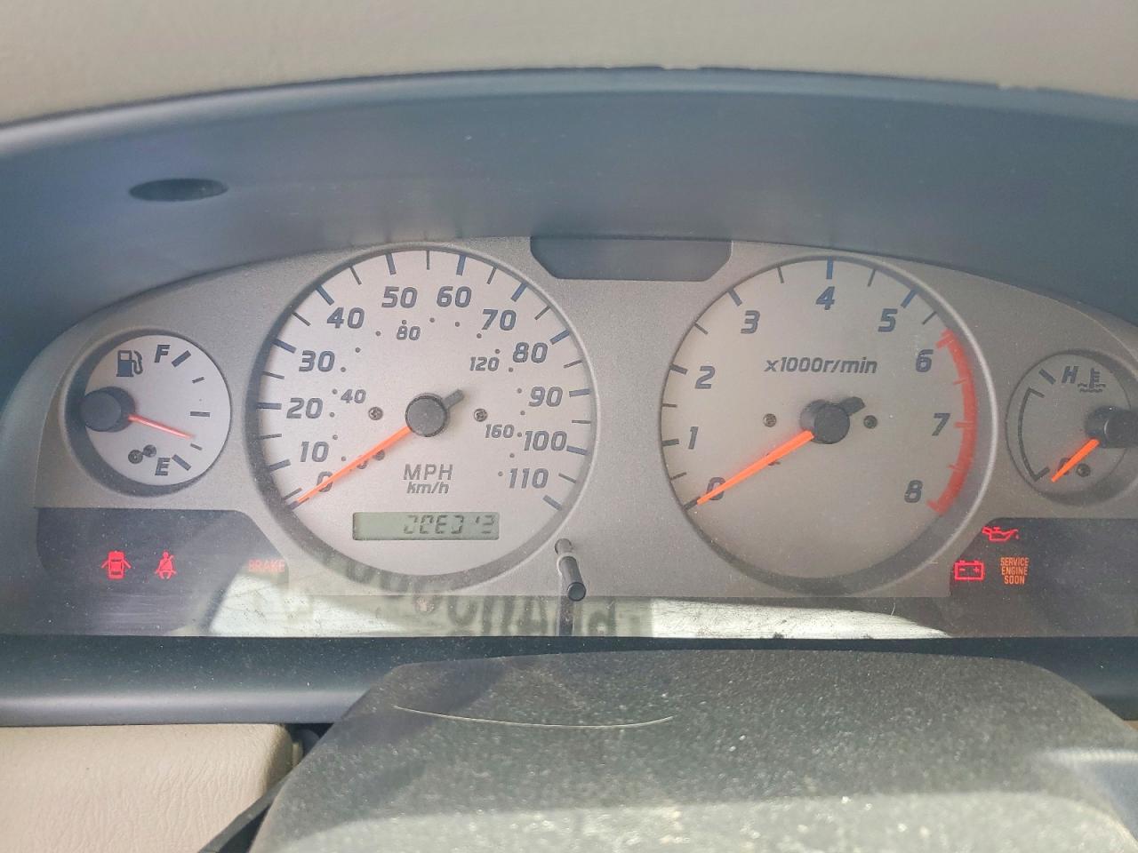 2001 Nissan Frontier Xe Бежевый vin: 1N6ED27T11C322004