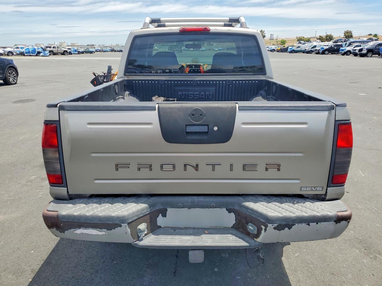 2001 Nissan Frontier Xe Бежевый vin: 1N6ED27T11C322004