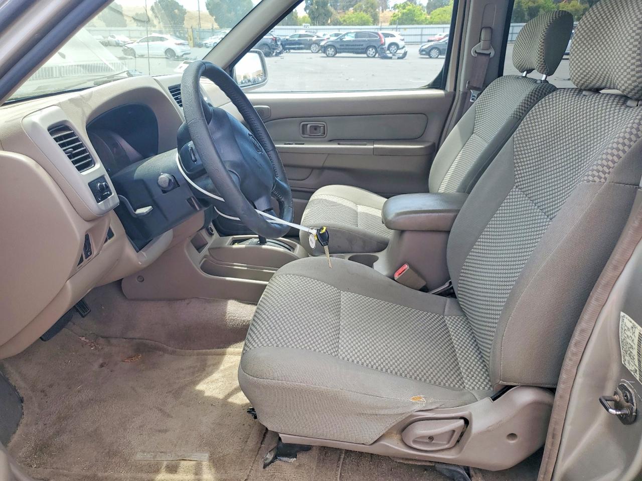 2001 Nissan Frontier Xe Бежевый vin: 1N6ED27T11C322004