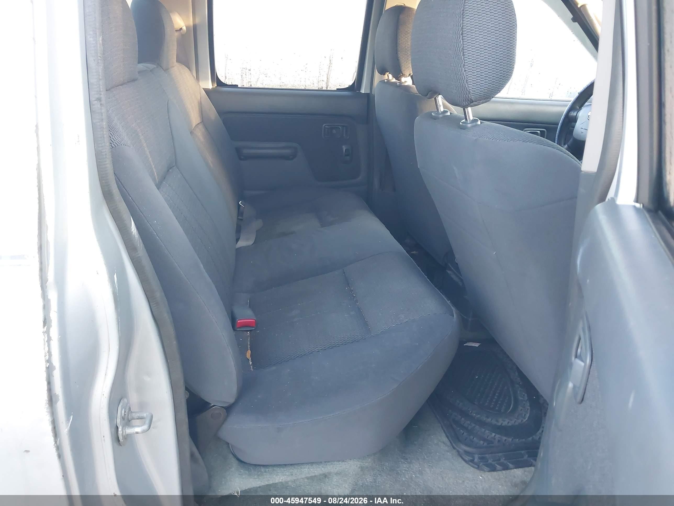 2002 Nissan Frontier Xe-v6 Silver vin: 1N6ED27T22C356972