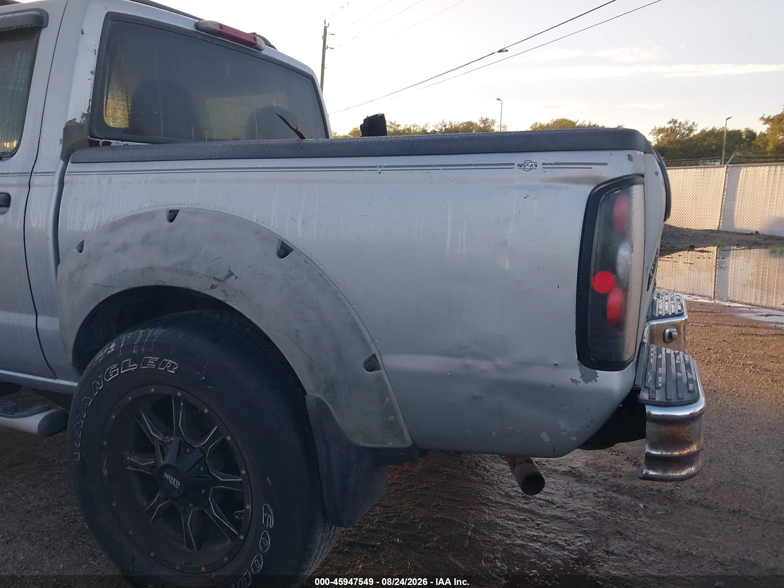 2002 Nissan Frontier Xe-v6 Silver vin: 1N6ED27T22C356972