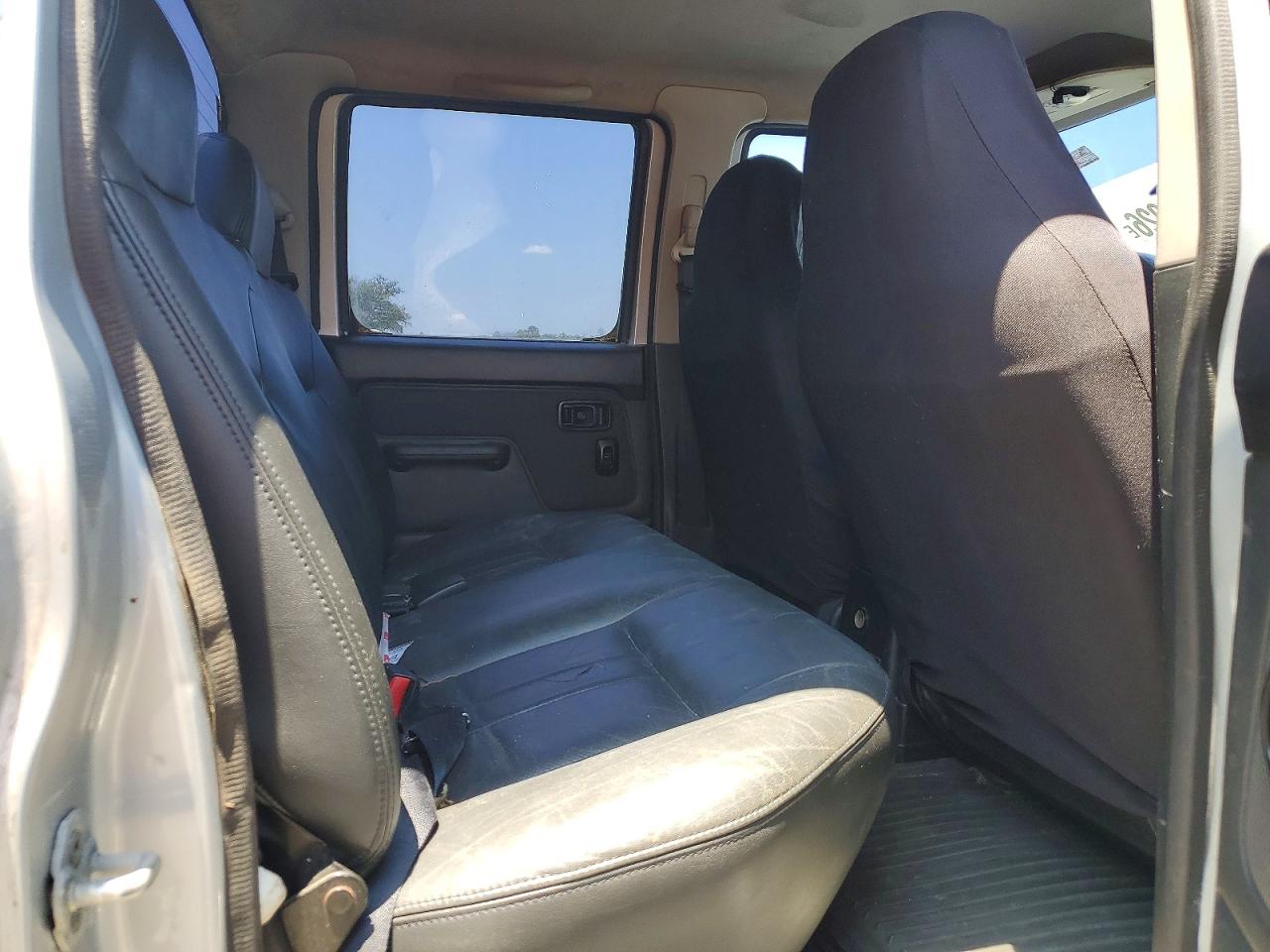 2003 Nissan Frontier Xe-v6 Серебряный vin: 1N6ED27T23C421014