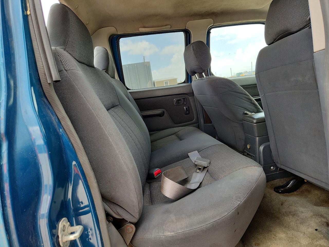 2003 Nissan Frontier Xe-v6 Blue vin: 1N6ED27T23C467118