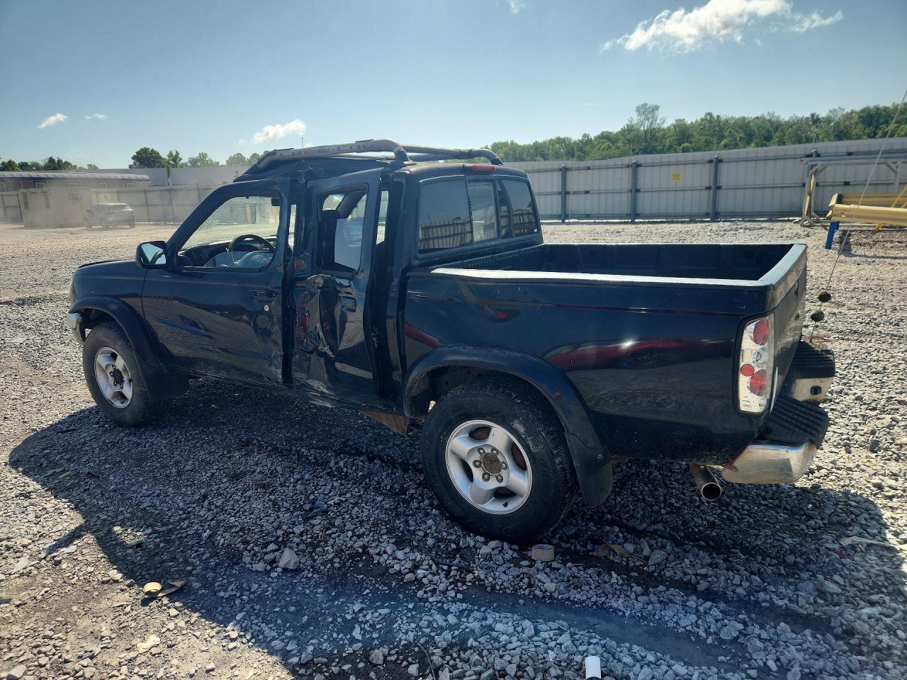 2000 Nissan Frontier Black vin: 1N6ED27T2YC378124