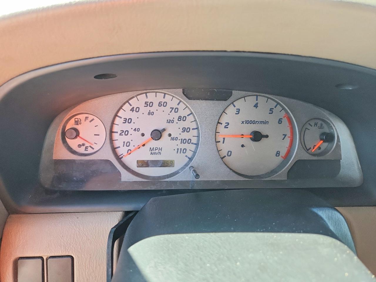 2001 Nissan Frontier Xe Серый vin: 1N6ED27T31C318844