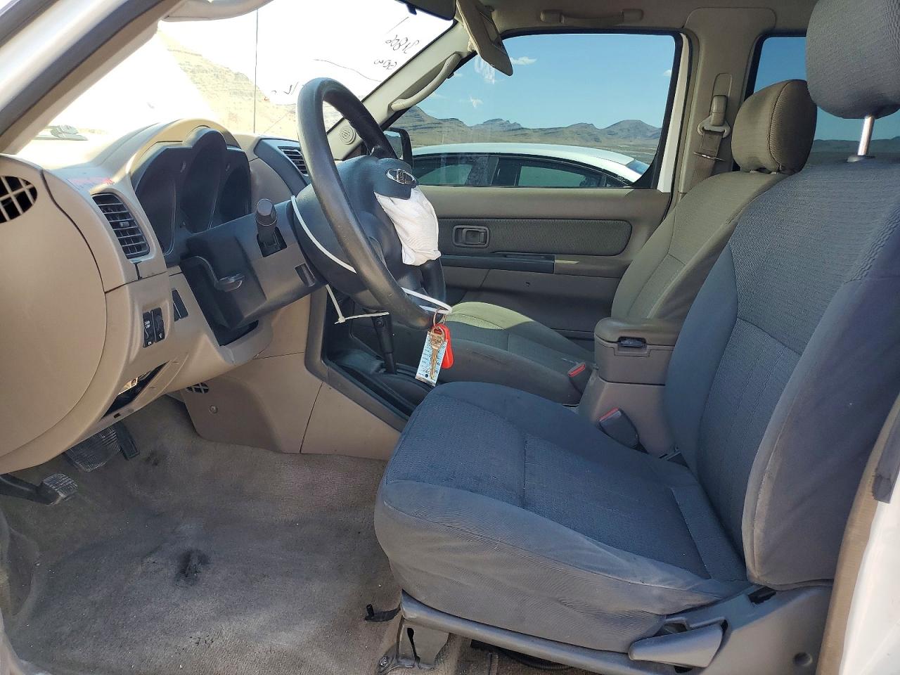 2004 Nissan Frontier Crew Cab Xe V6 White vin: 1N6ED27T44C404796