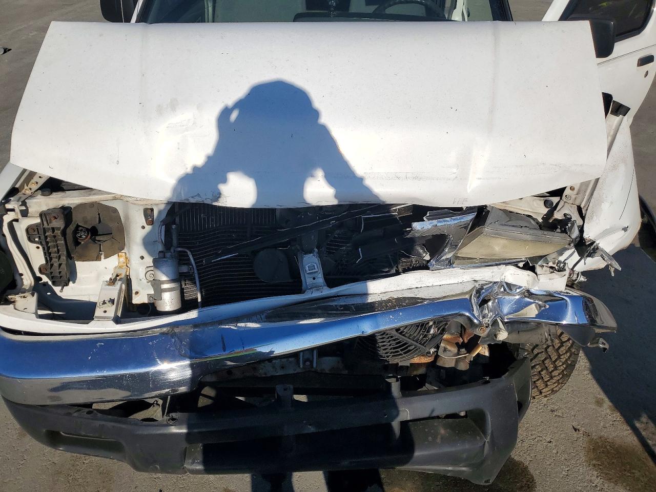 2000 Nissan Frontier Xe White vin: 1N6ED27T4YC347232