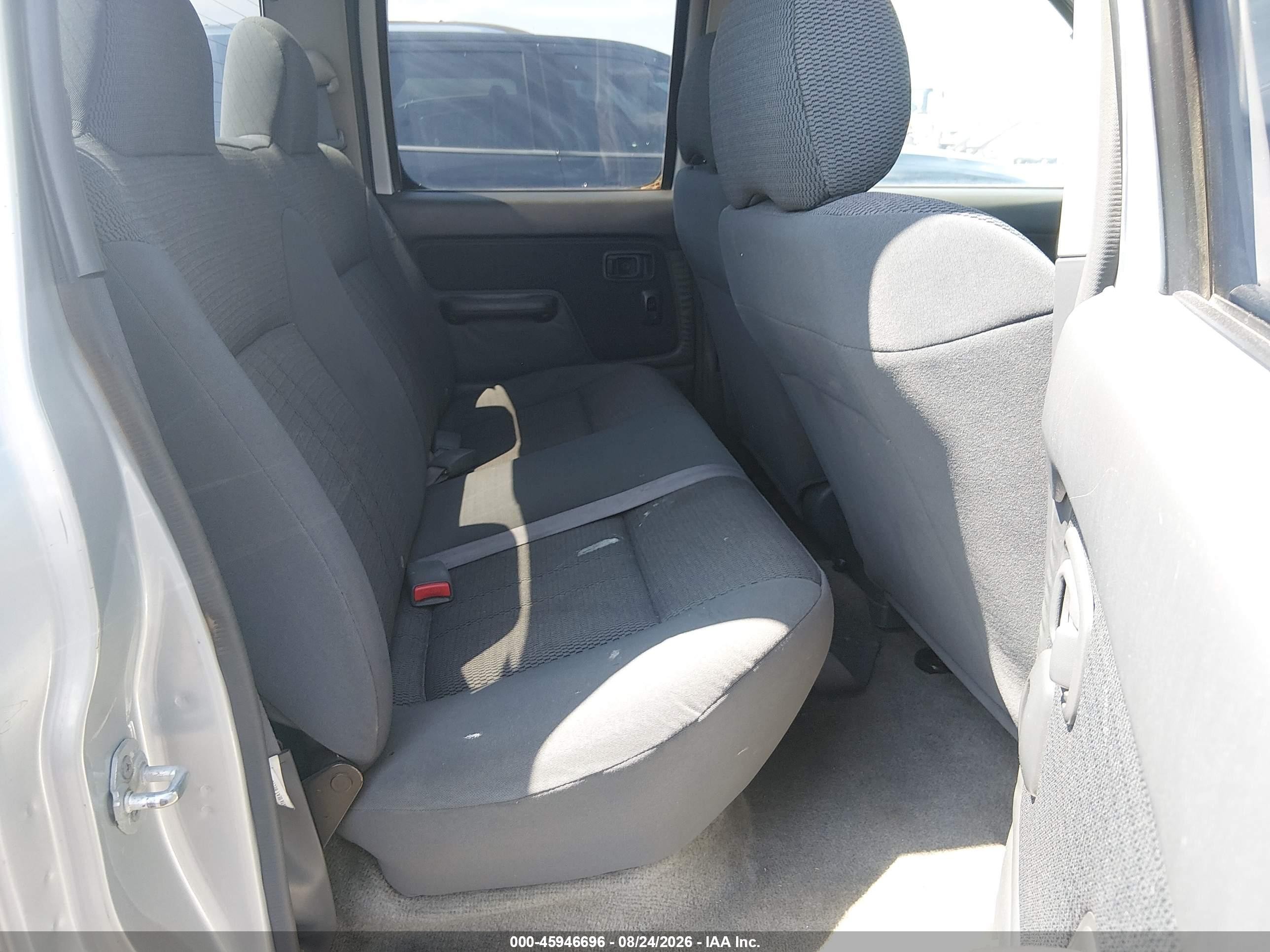 2003 Nissan Frontier Xe-v6 Silver vin: 1N6ED27T53C426742