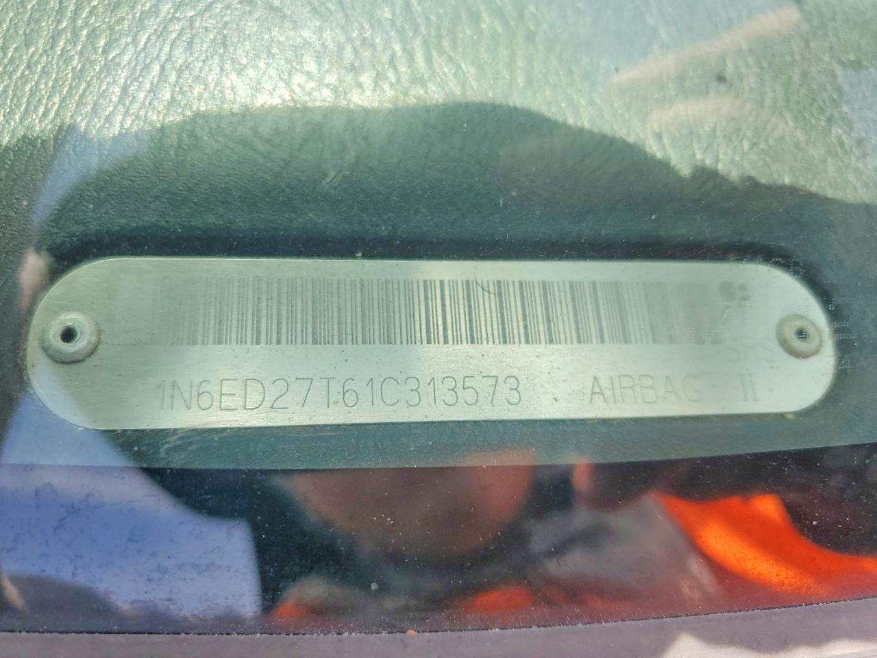 2001 Nissan Frontier Xe Silver vin: 1N6ED27T61C313573