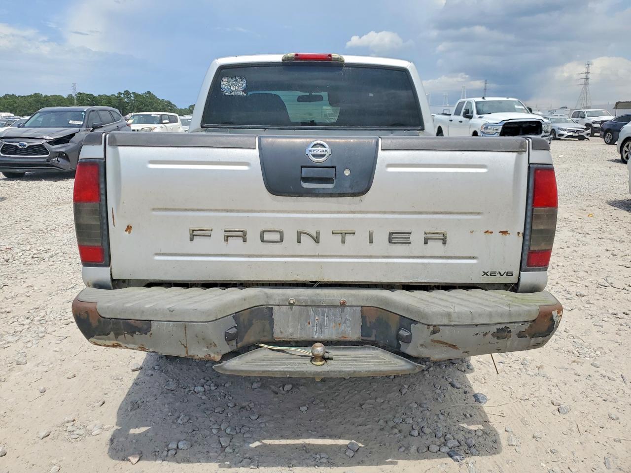 2004 Nissan Frontier Silver vin: 1N6ED27T64C437539