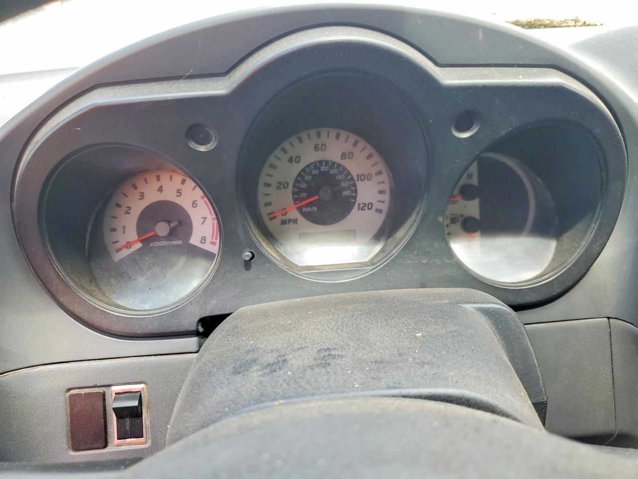 2004 Nissan Frontier Silver vin: 1N6ED27T64C437539