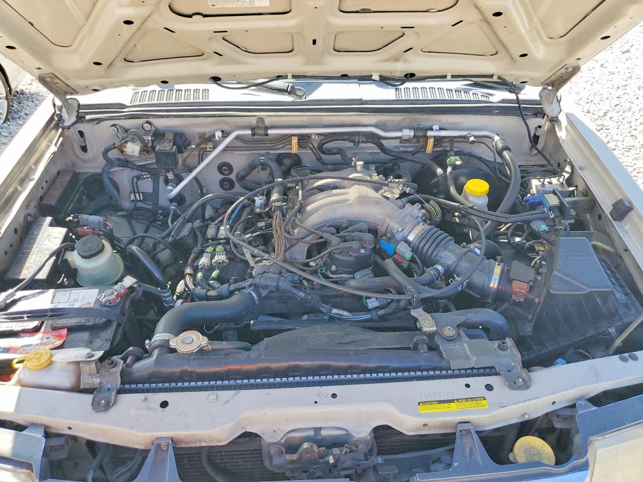 2000 Nissan Frontier 4wd Se Crew Silver vin: 1N6ED27T6YC423372