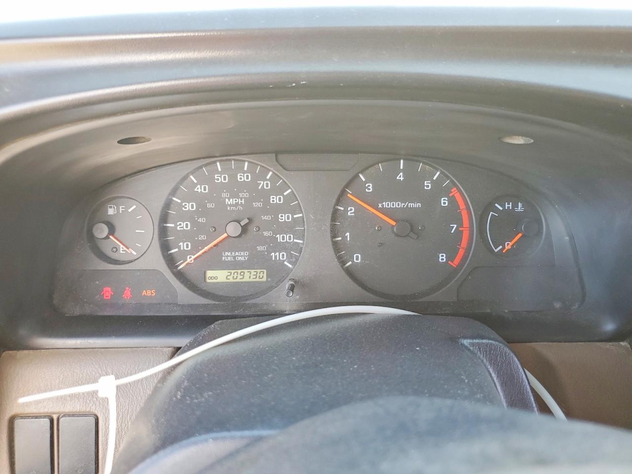 2000 Nissan Frontier 4wd Se Crew Silver vin: 1N6ED27T6YC423372