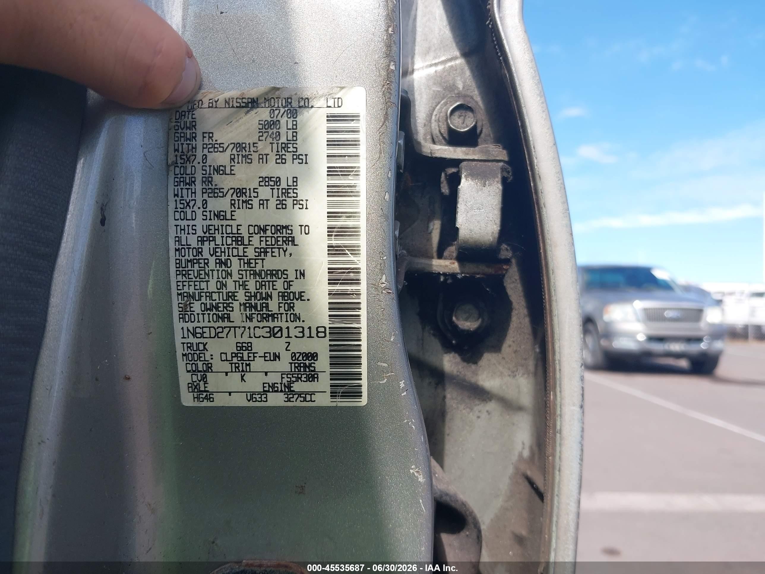 2001 Nissan Frontier Xe-v6 Silver vin: 1N6ED27T71C301318