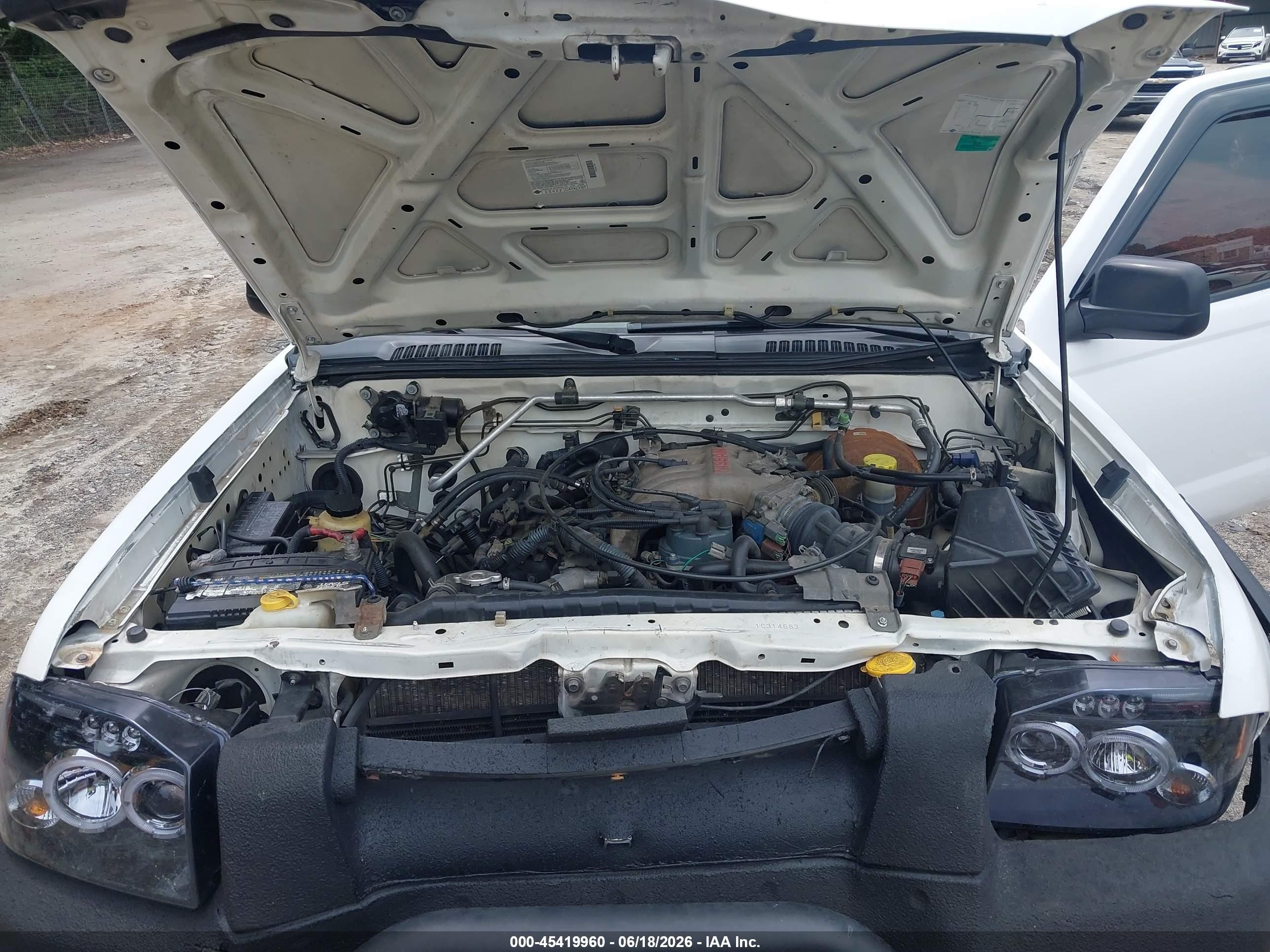 2001 Nissan Frontier Xe-v6 White vin: 1N6ED27T71C314683