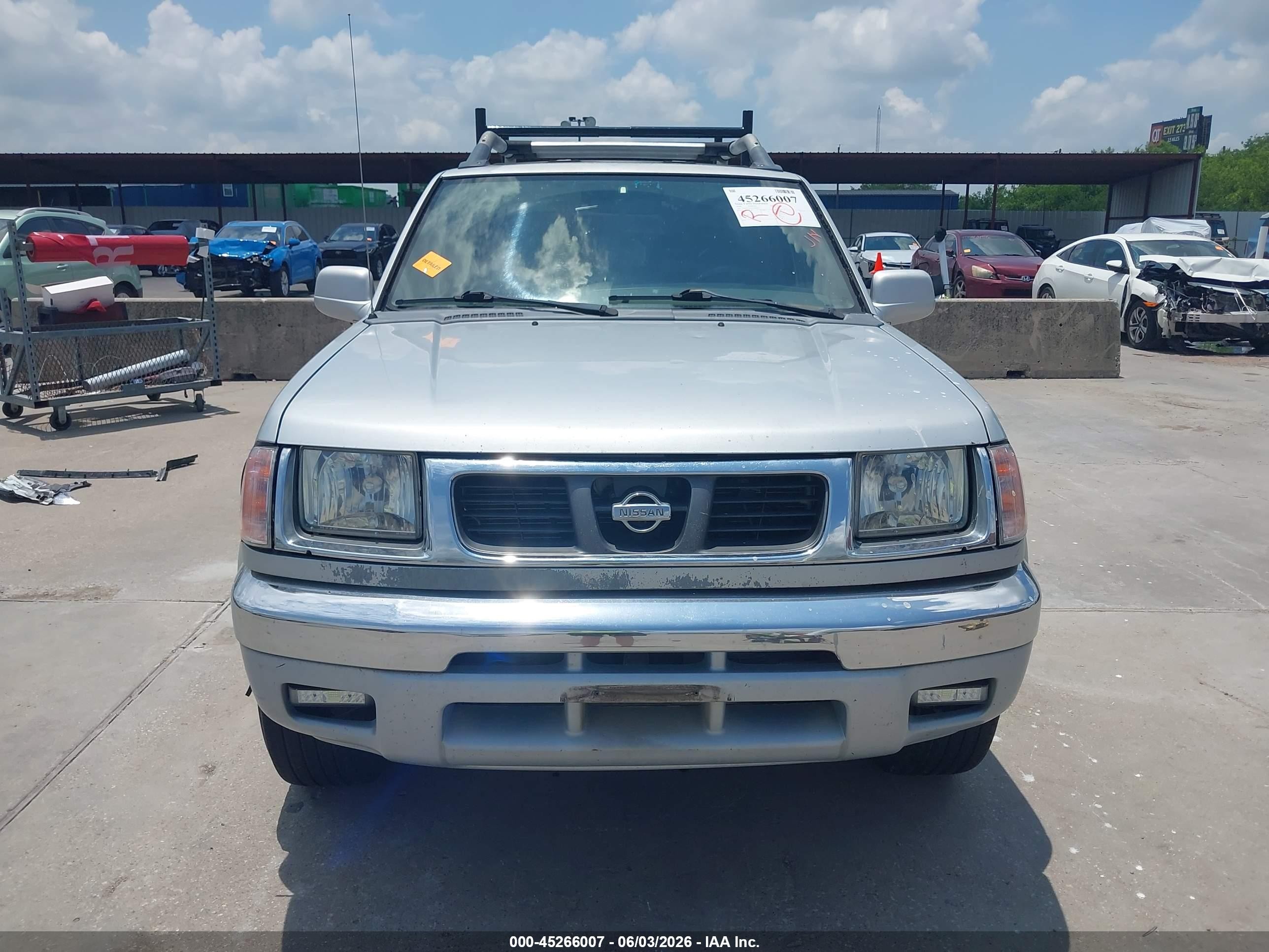 2000 Nissan Frontier Se-v6/xe-v6 Серебряный vin: 1N6ED27T7YC420352