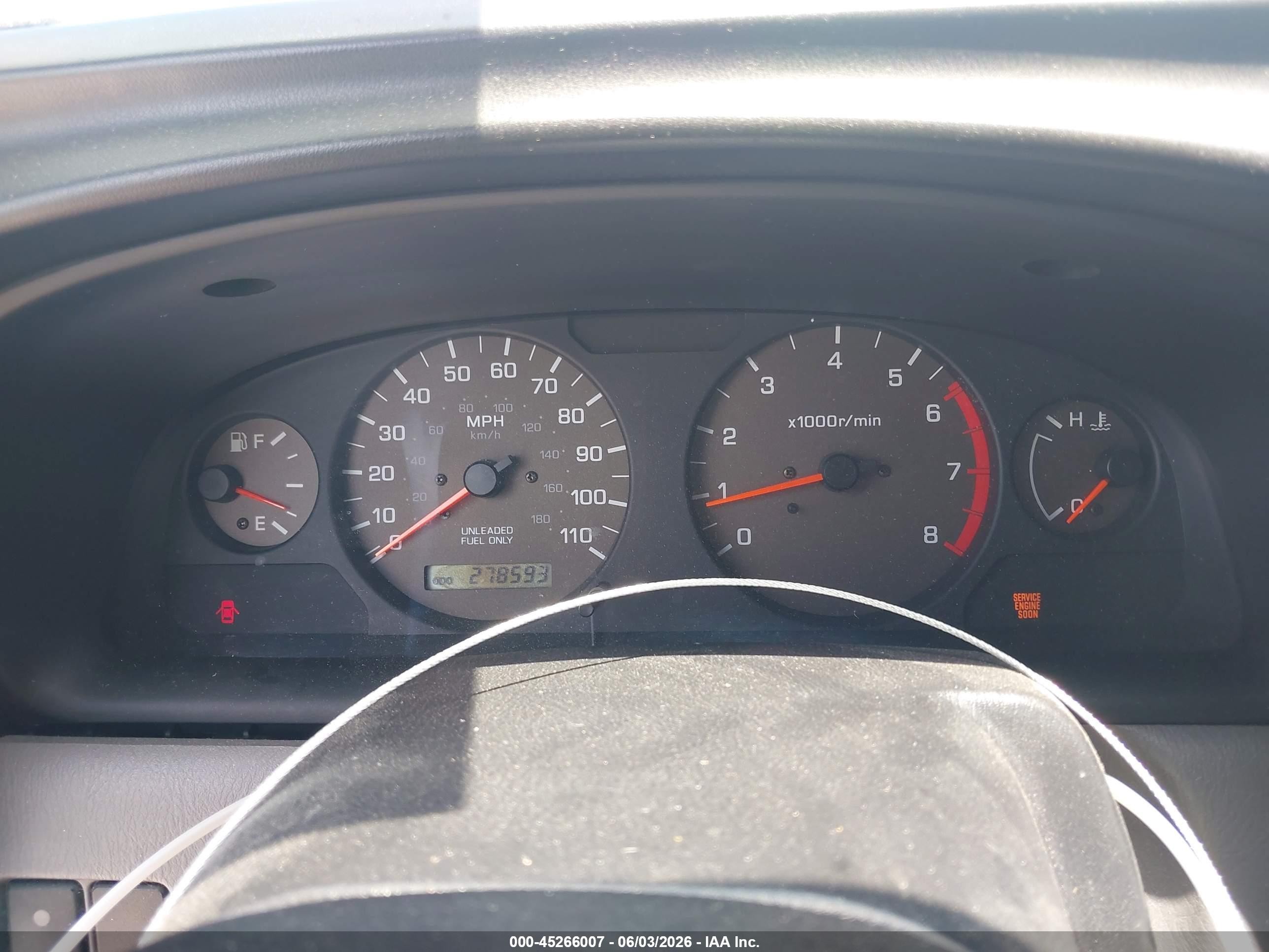 2000 Nissan Frontier Se-v6/xe-v6 Серебряный vin: 1N6ED27T7YC420352