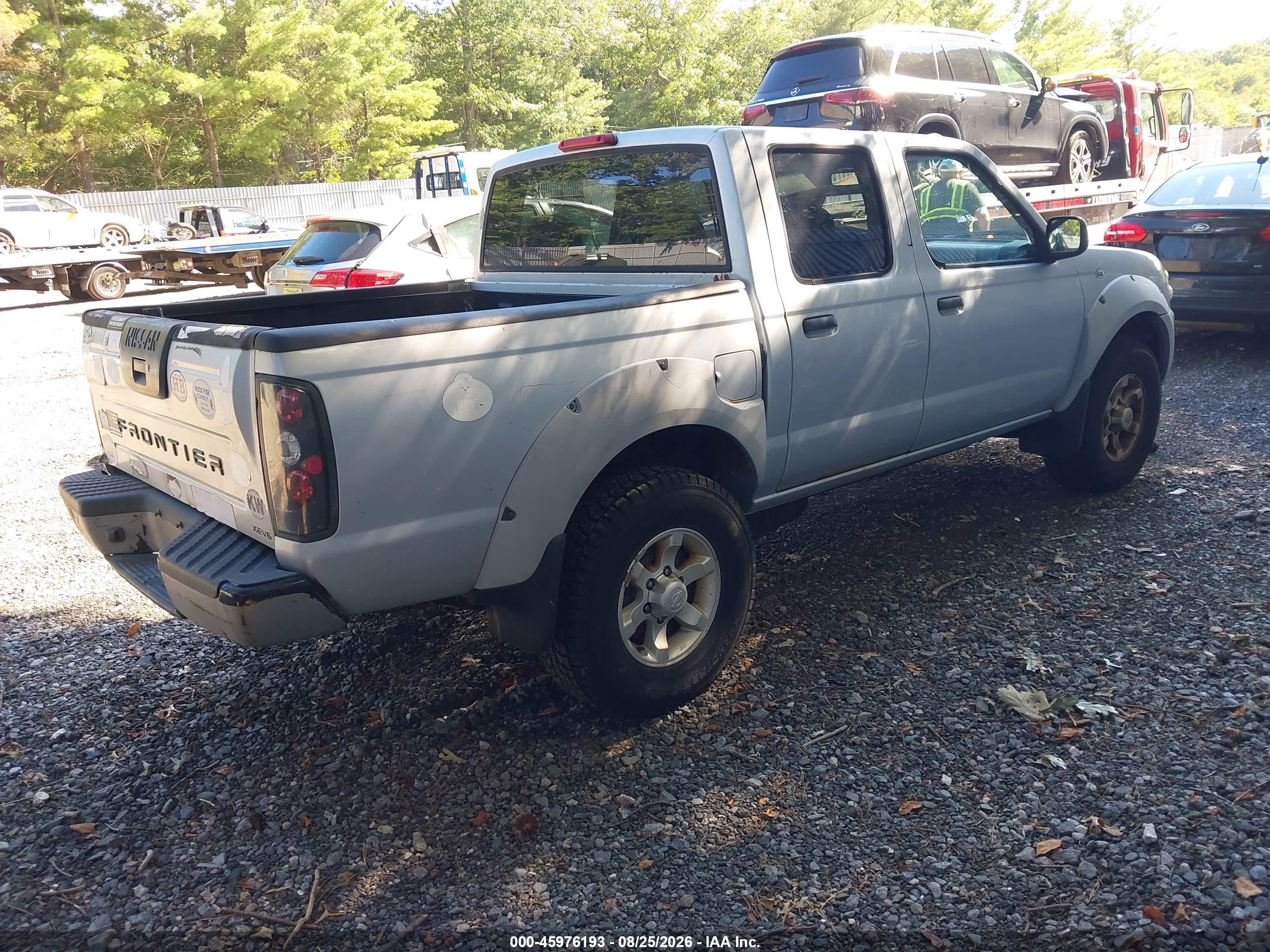 2001 Nissan Frontier Xe-v6 Серебряный vin: 1N6ED27T81C339740