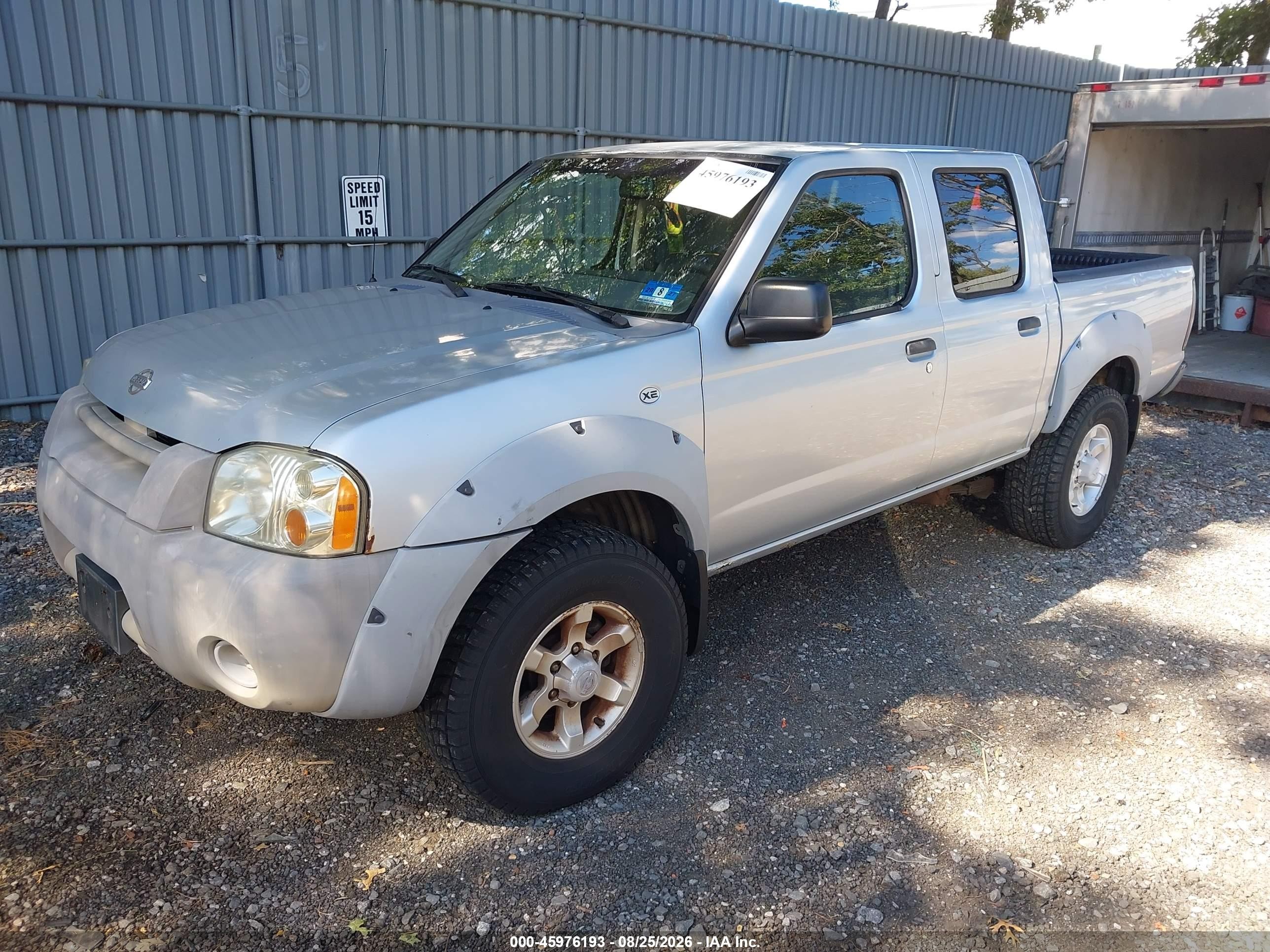 2001 Nissan Frontier Xe-v6 Серебряный vin: 1N6ED27T81C339740