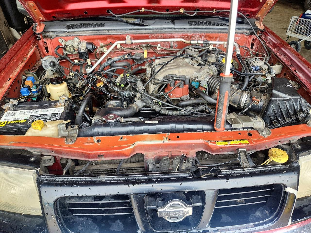 2000 Nissan Frontier Xe Red vin: 1N6ED27T8YC346083