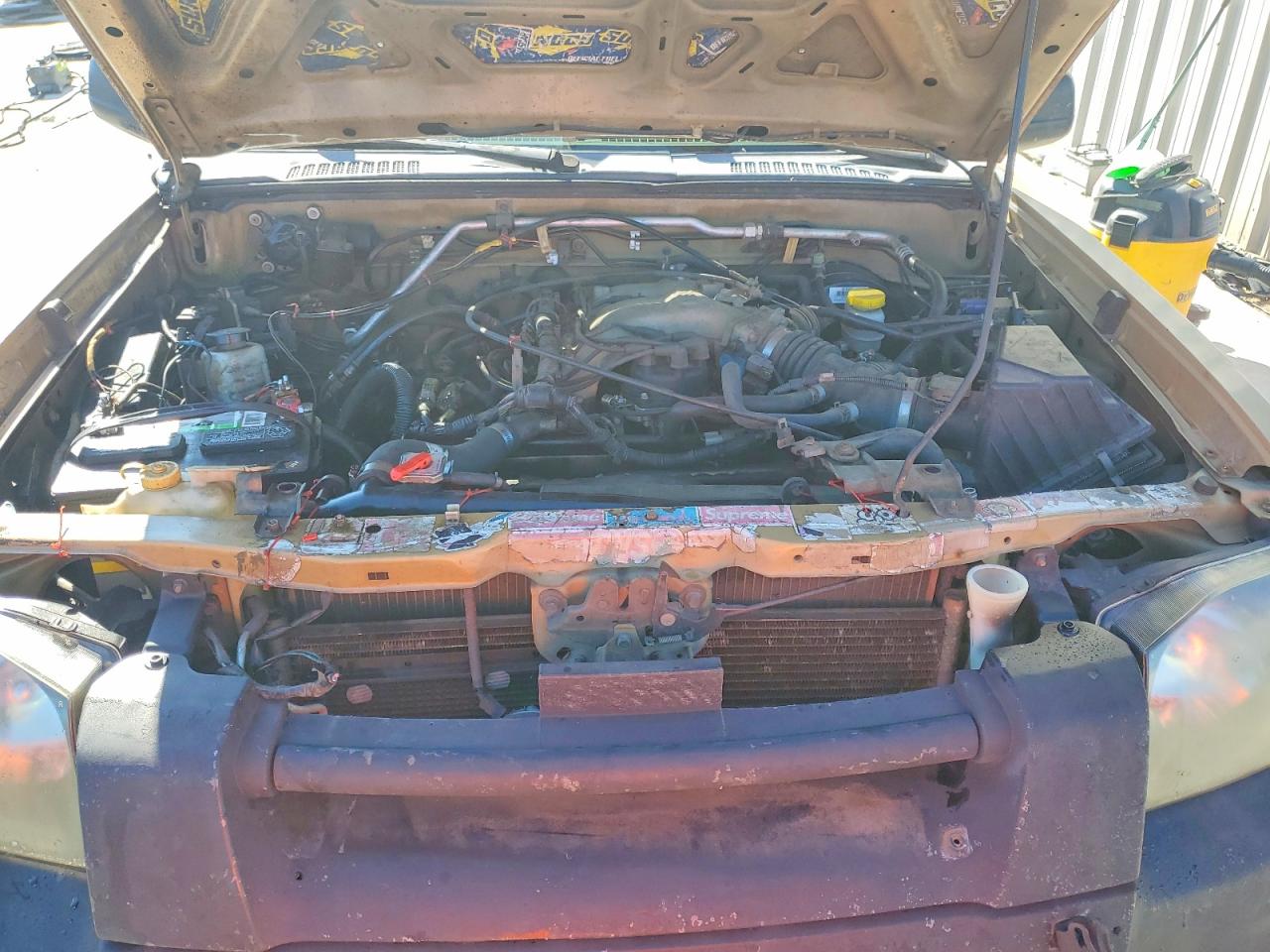 2001 Nissan Frontier Xe Tan vin: 1N6ED27T91C309078