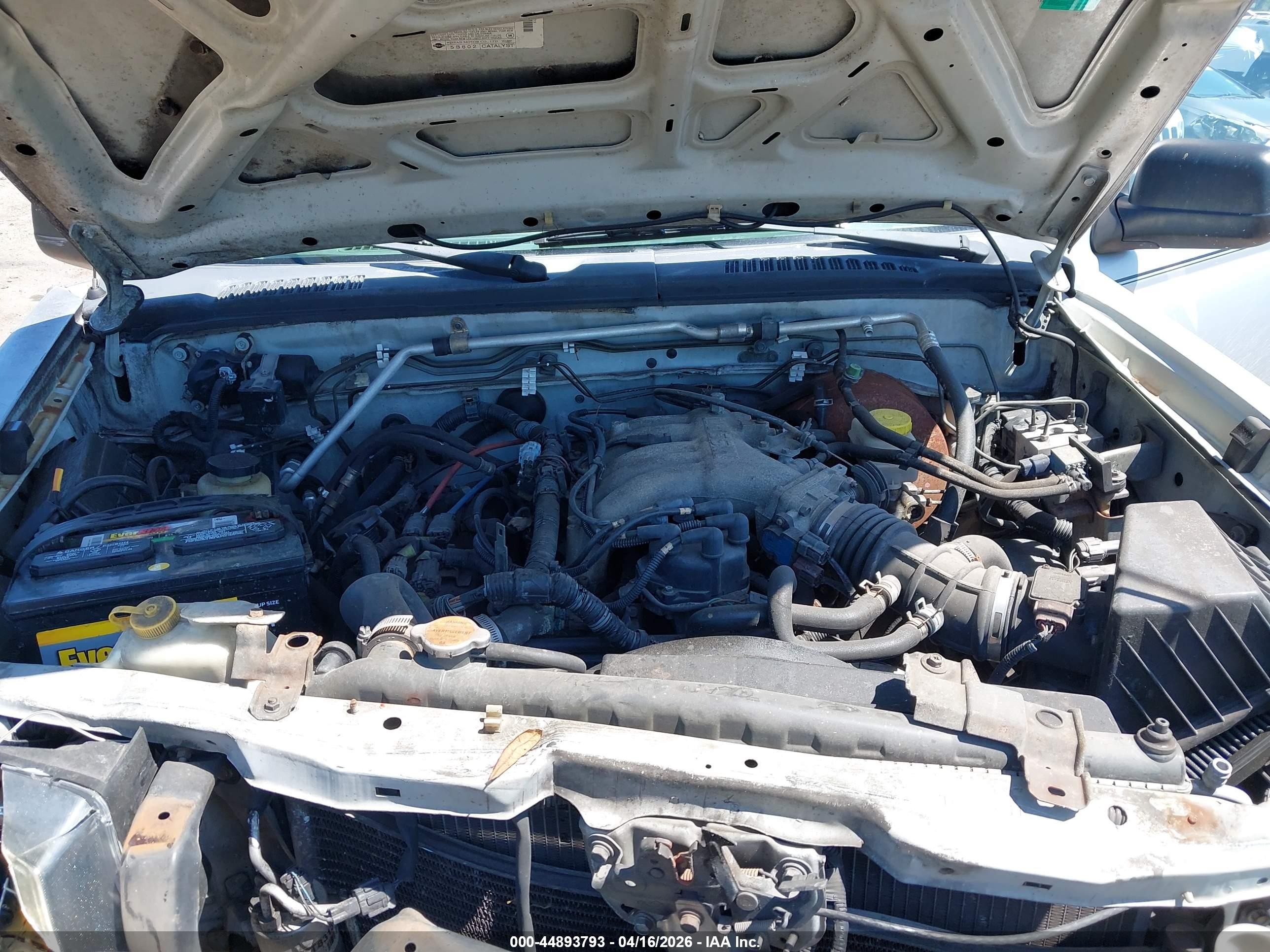 2001 Nissan Frontier Xe-v6 Серебряный vin: 1N6ED27T91C388641
