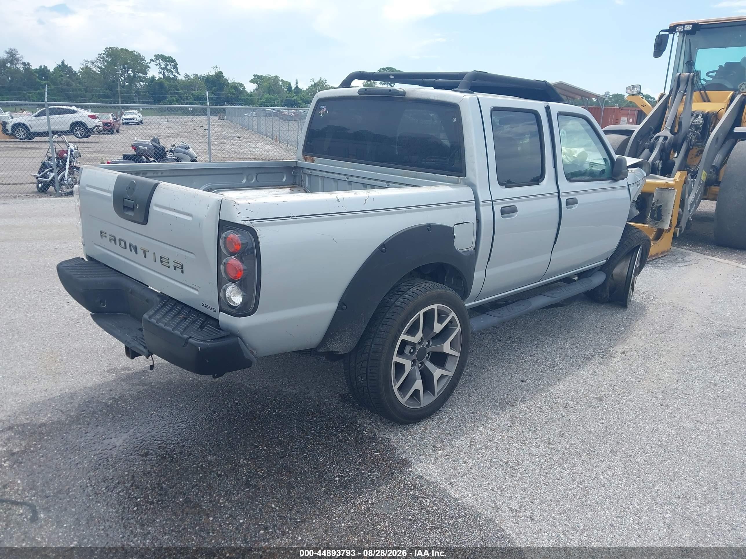 2001 Nissan Frontier Xe-v6 Серебряный vin: 1N6ED27T91C388641