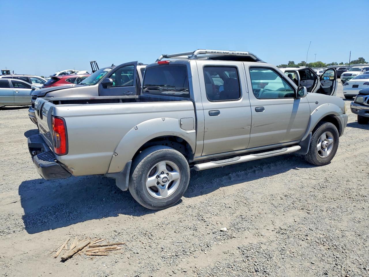 2001 Niss Frontier Gray vin: 1N6ED27T91C393645