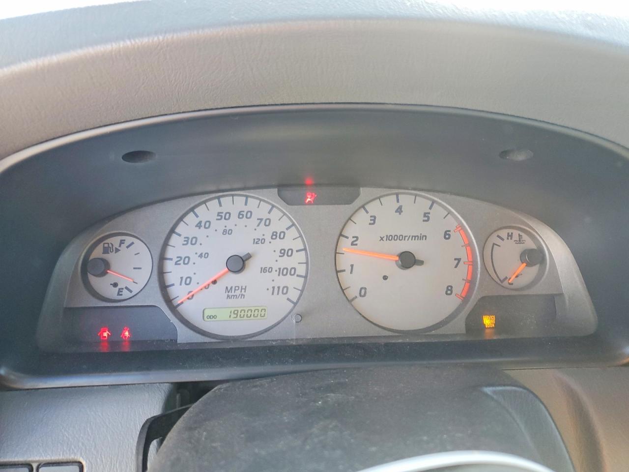 2001 Nissan Frontier Xe Silver vin: 1N6ED27TX1C331347