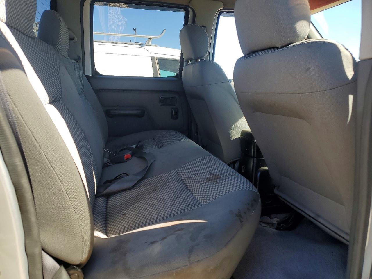 2001 Nissan Frontier Xe Silver vin: 1N6ED27TX1C331347
