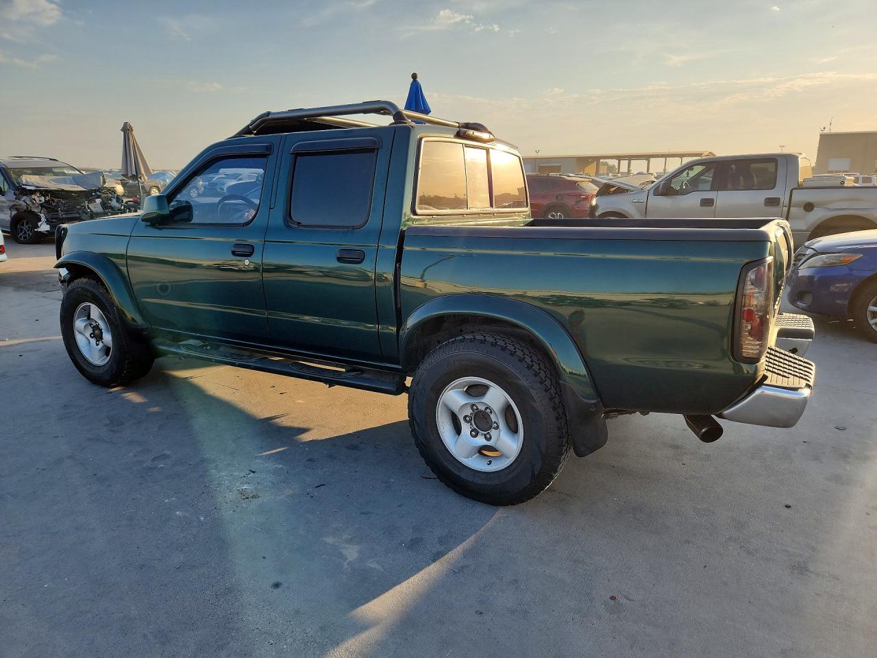 2000 Nissan Frontier Xe Green vin: 1N6ED27TXYC325171