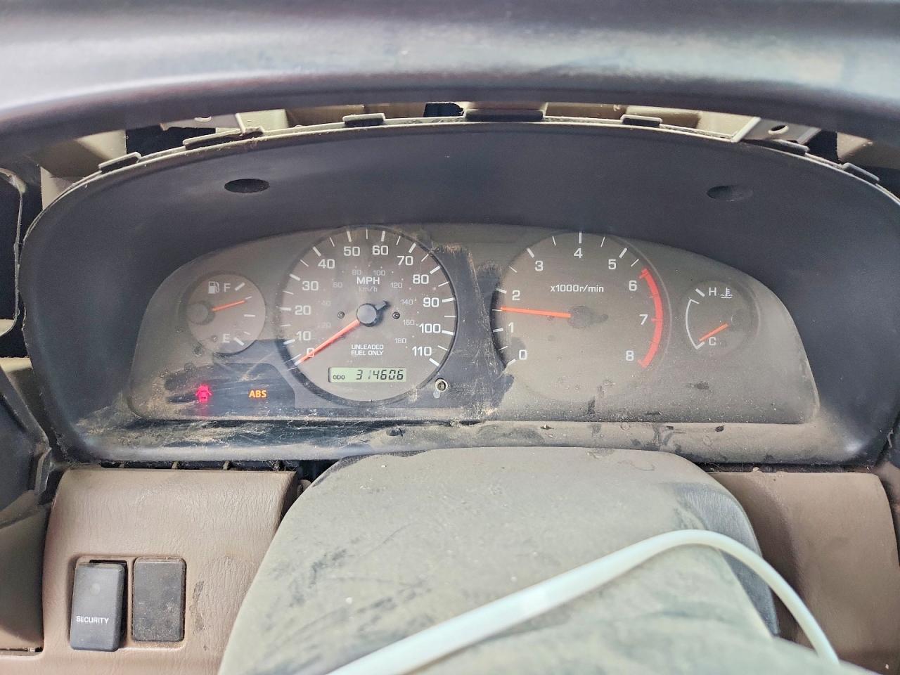 2000 Nissan Frontier Xe White vin: 1N6ED27Y3YC338677