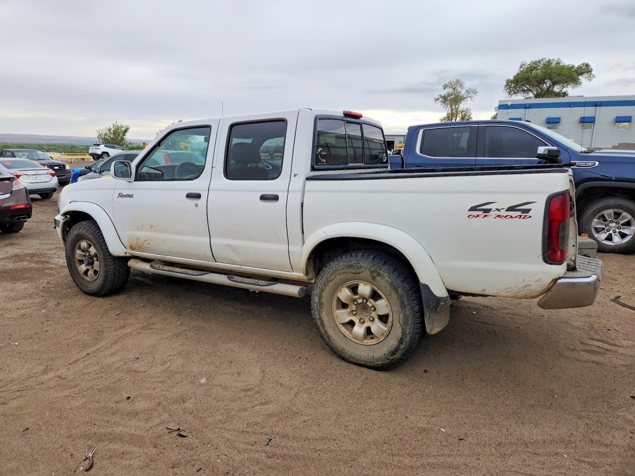 2000 Nissan Frontier Xe White vin: 1N6ED27Y3YC338677