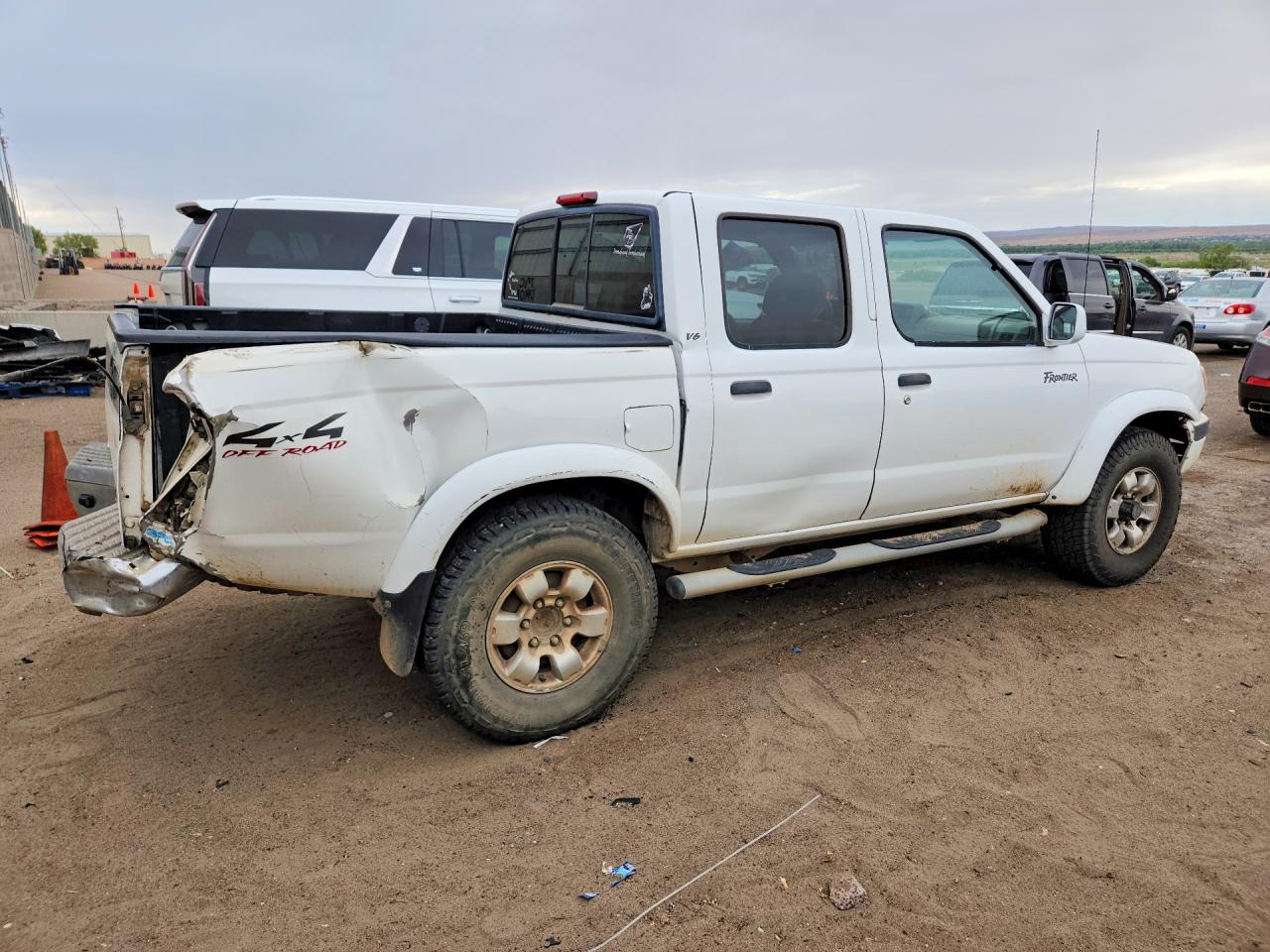 2000 Nissan Frontier Xe White vin: 1N6ED27Y3YC338677